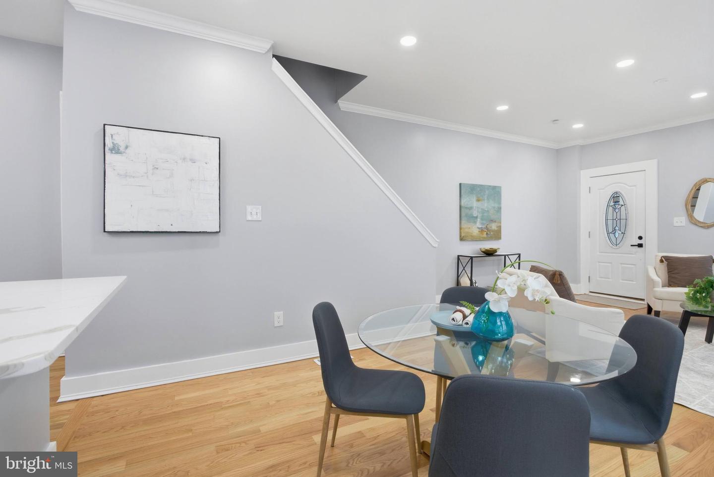 401 HUME AVE #A, ALEXANDRIA, Virginia 22301, 3 Bedrooms Bedrooms, ,1 BathroomBathrooms,Residential,For sale,401 HUME AVE #A,VAAX2049652 MLS # VAAX2049652