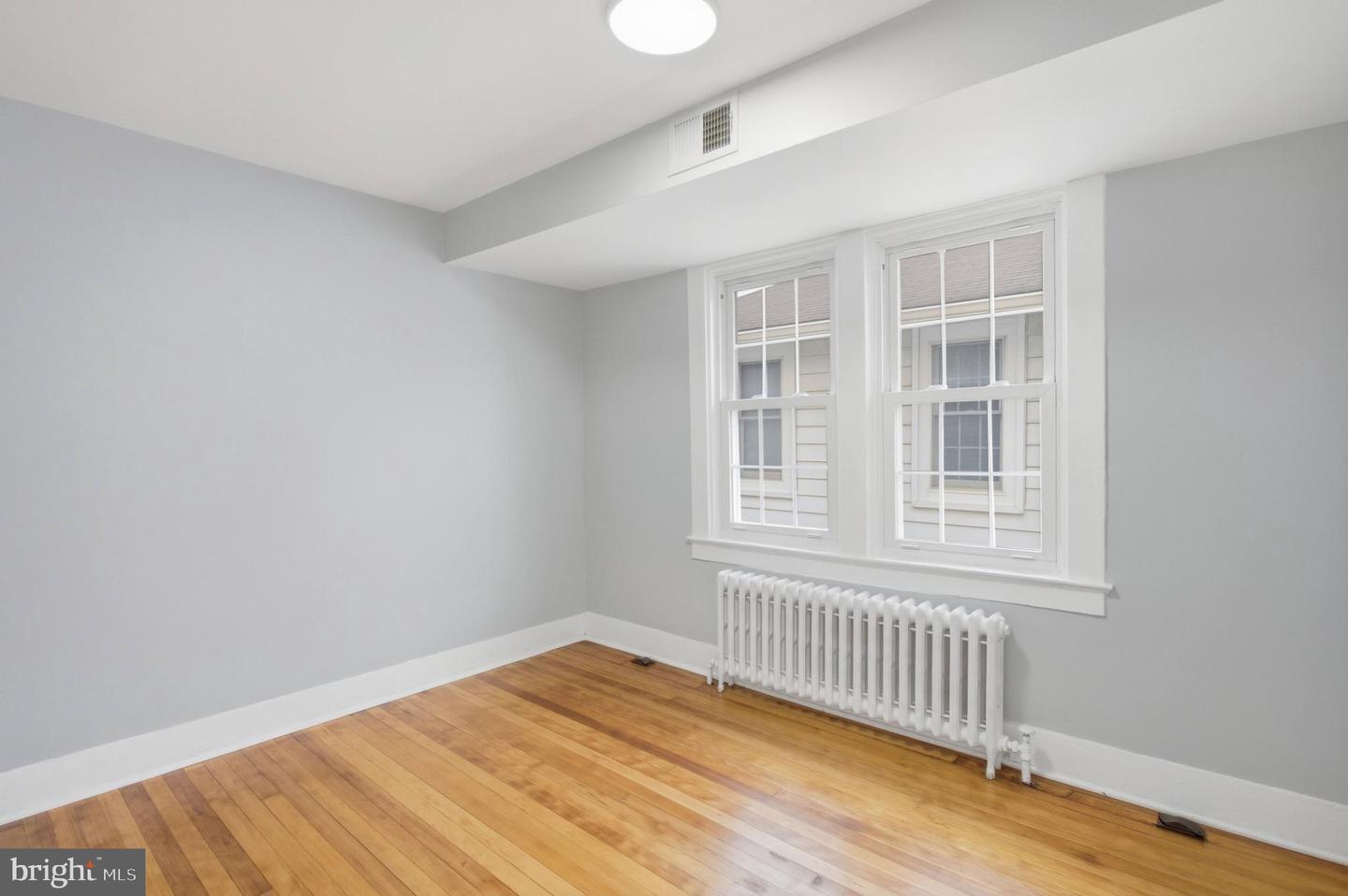 401 HUME AVE #A, ALEXANDRIA, Virginia 22301, 3 Bedrooms Bedrooms, ,1 BathroomBathrooms,Residential,For sale,401 HUME AVE #A,VAAX2049652 MLS # VAAX2049652