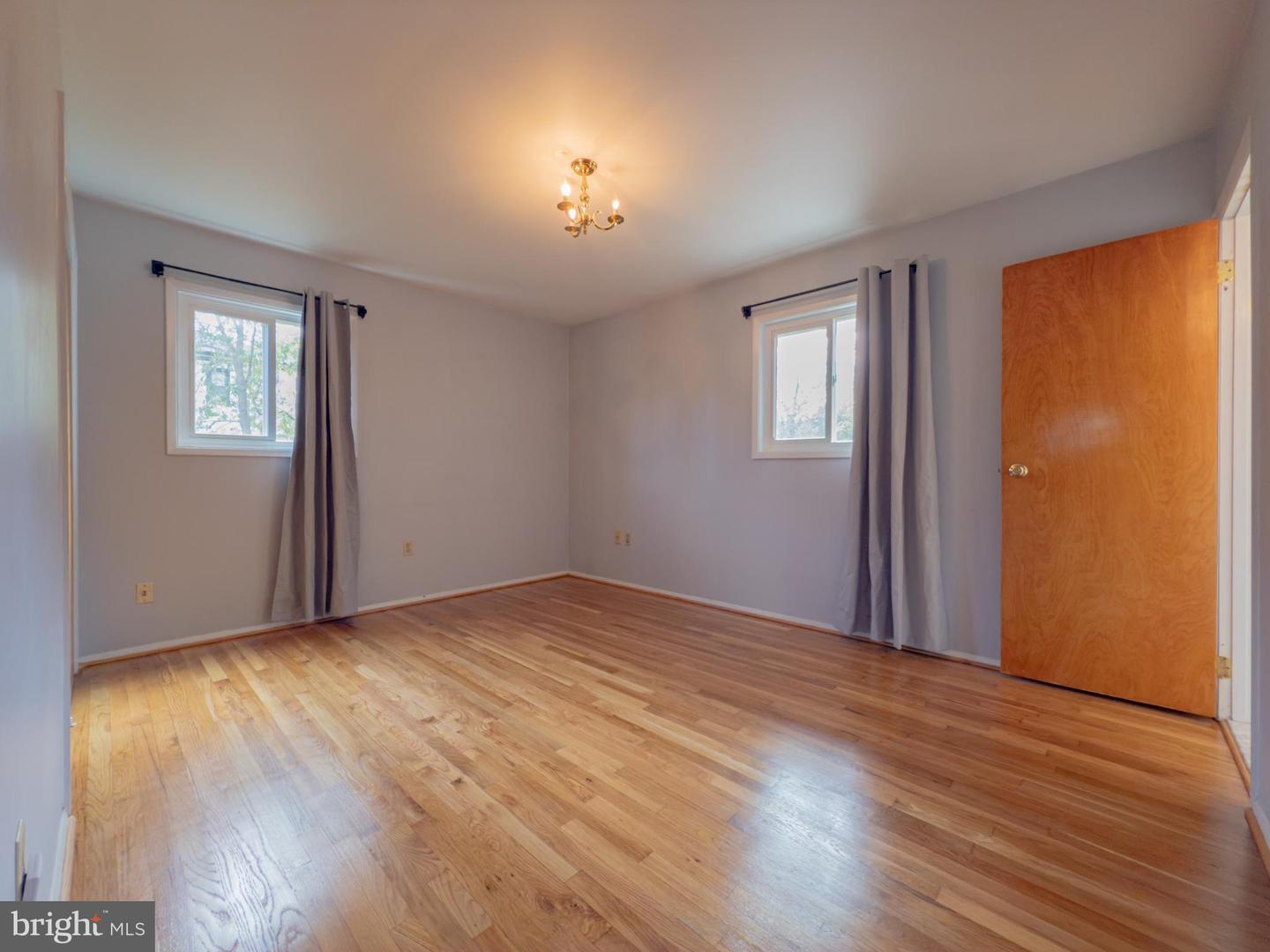 824 CONSTELLATION DR, GREAT FALLS, Virginia 22066, 5 Bedrooms Bedrooms, ,3 BathroomsBathrooms,Residential,For sale,824 CONSTELLATION DR,VAFX2267546 MLS # VAFX2267546