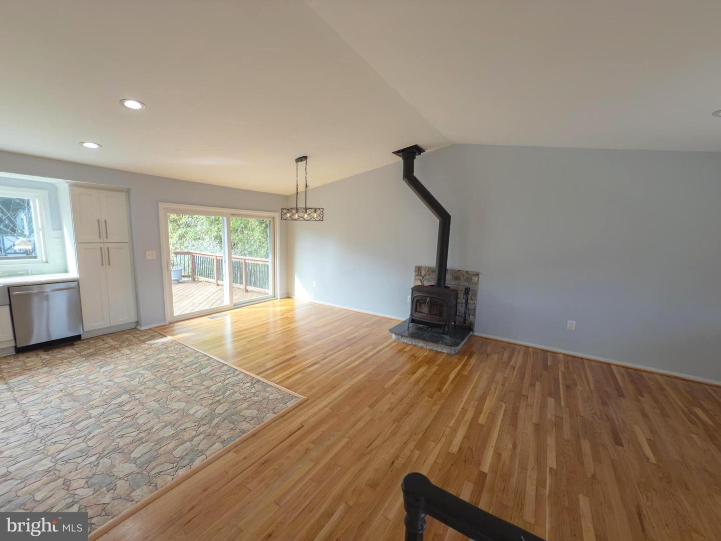 824 CONSTELLATION DR, GREAT FALLS, Virginia 22066, 5 Bedrooms Bedrooms, ,3 BathroomsBathrooms,Residential,For sale,824 CONSTELLATION DR,VAFX2267546 MLS # VAFX2267546