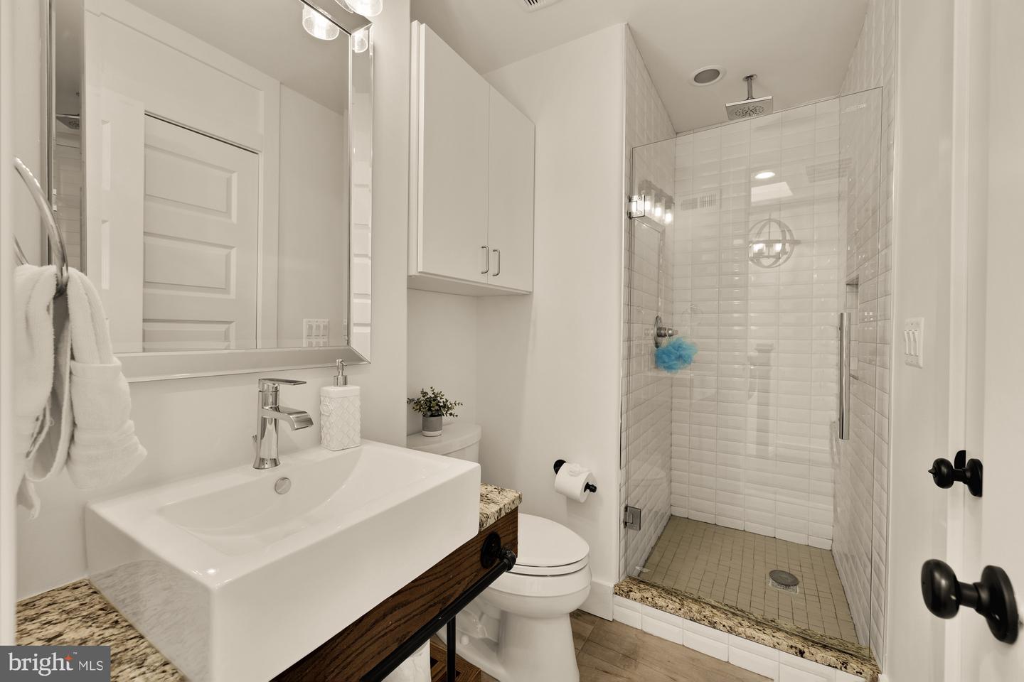 1739 D ST NE, WASHINGTON, District Of Columbia 20002, 4 Bedrooms Bedrooms, ,3 BathroomsBathrooms,Residential,For sale,1739 D ST NE,DCDC2223318 MLS # DCDC2223318