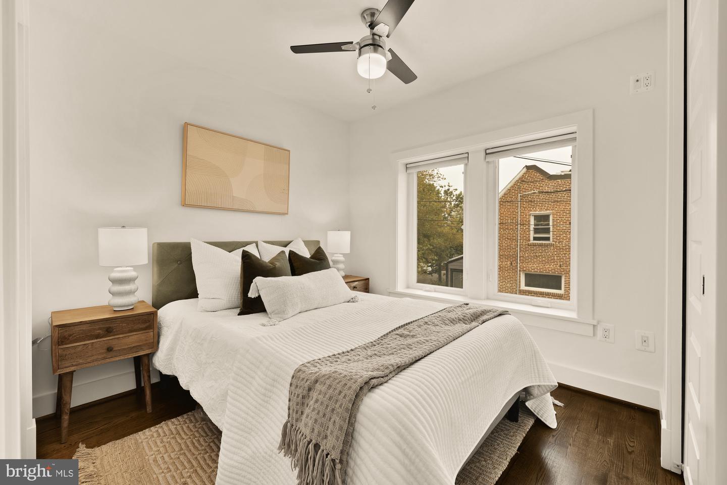1739 D ST NE, WASHINGTON, District Of Columbia 20002, 4 Bedrooms Bedrooms, ,3 BathroomsBathrooms,Residential,For sale,1739 D ST NE,DCDC2223318 MLS # DCDC2223318