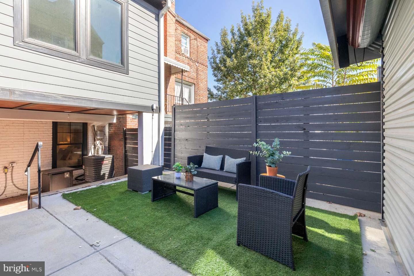 1739 D ST NE, WASHINGTON, District Of Columbia 20002, 4 Bedrooms Bedrooms, ,3 BathroomsBathrooms,Residential,For sale,1739 D ST NE,DCDC2223318 MLS # DCDC2223318