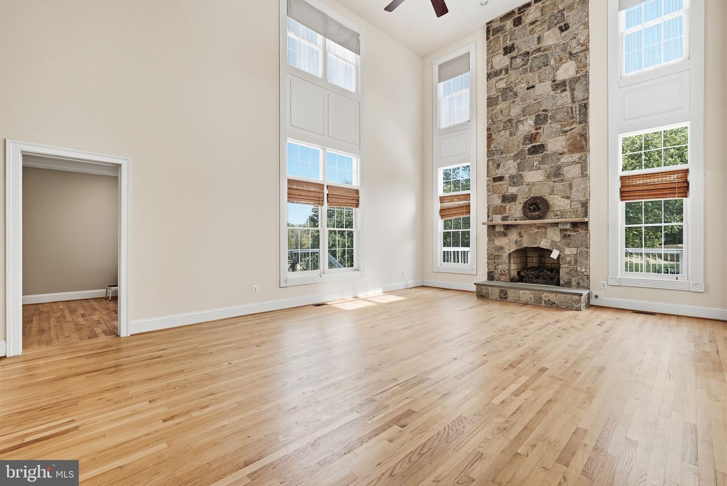 4445 TUSCANY CT, WOODBRIDGE, Virginia 22192, 4 Bedrooms Bedrooms, ,3 BathroomsBathrooms,Residential,For sale,4445 TUSCANY CT,VAPW2104616 MLS # VAPW2104616