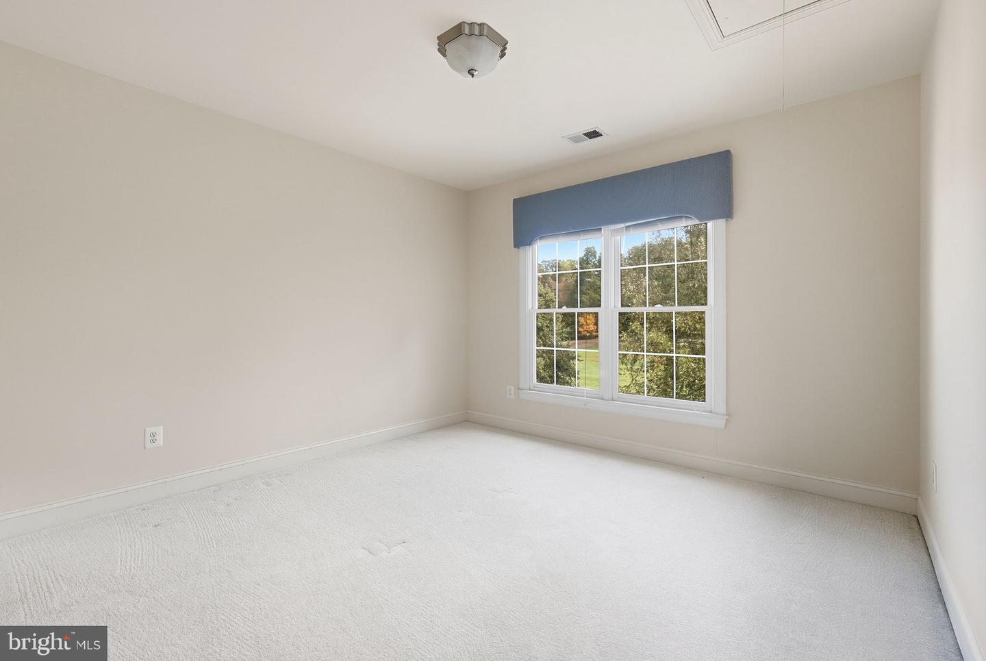 4445 TUSCANY CT, WOODBRIDGE, Virginia 22192, 4 Bedrooms Bedrooms, ,3 BathroomsBathrooms,Residential,For sale,4445 TUSCANY CT,VAPW2104616 MLS # VAPW2104616