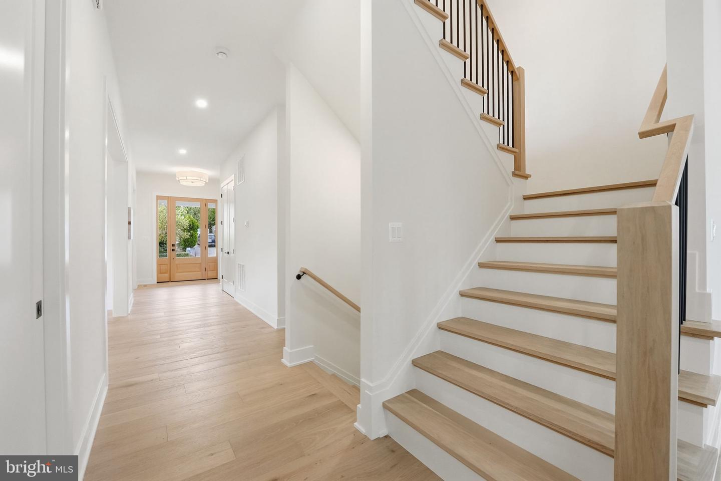 1945 LEONARD RD, FALLS CHURCH, Virginia 22043, 6 Bedrooms Bedrooms, ,6 BathroomsBathrooms,Residential,For sale,1945 LEONARD RD,VAFX2269374 MLS # VAFX2269374
