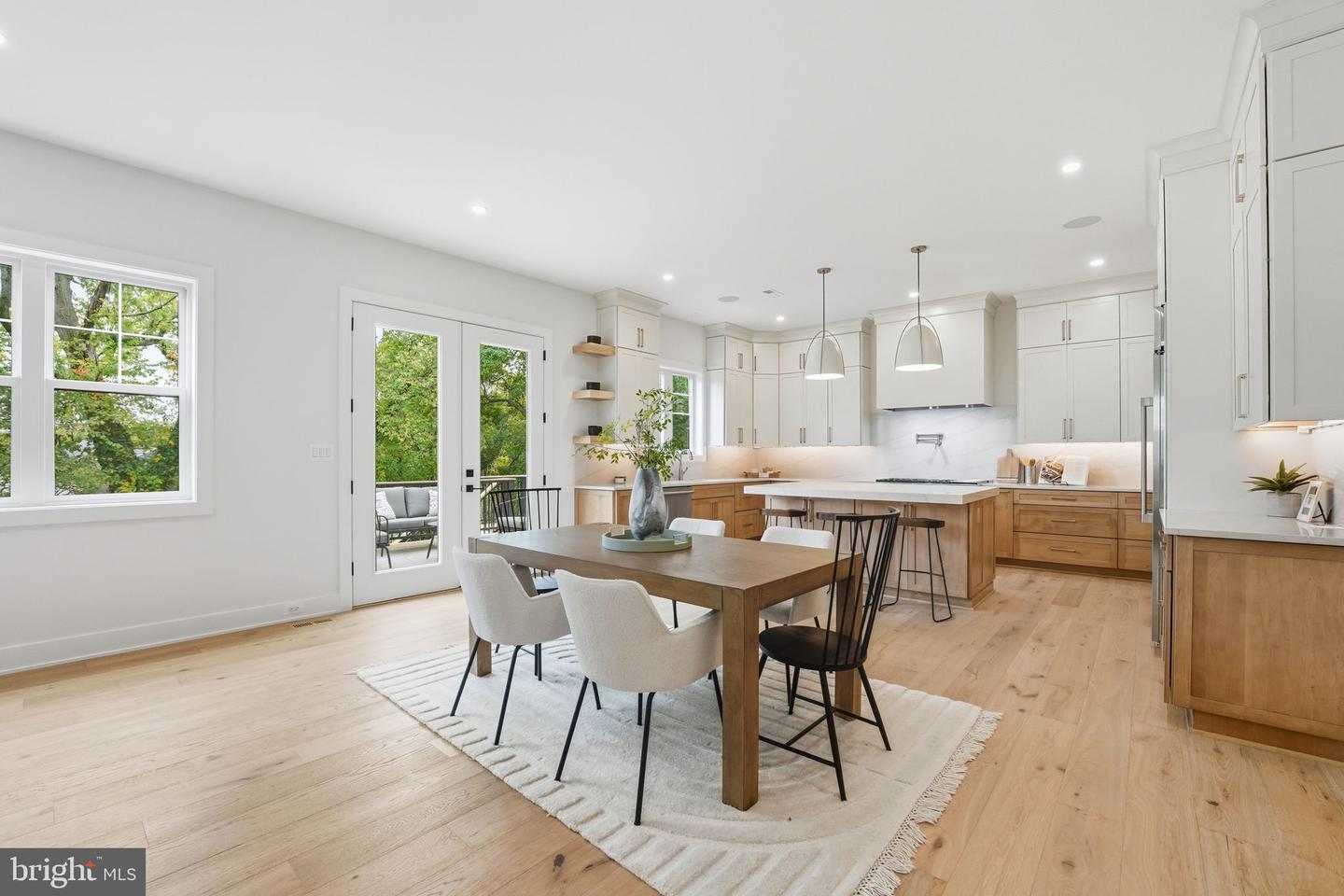 1945 LEONARD RD, FALLS CHURCH, Virginia 22043, 6 Bedrooms Bedrooms, ,6 BathroomsBathrooms,Residential,For sale,1945 LEONARD RD,VAFX2269374 MLS # VAFX2269374