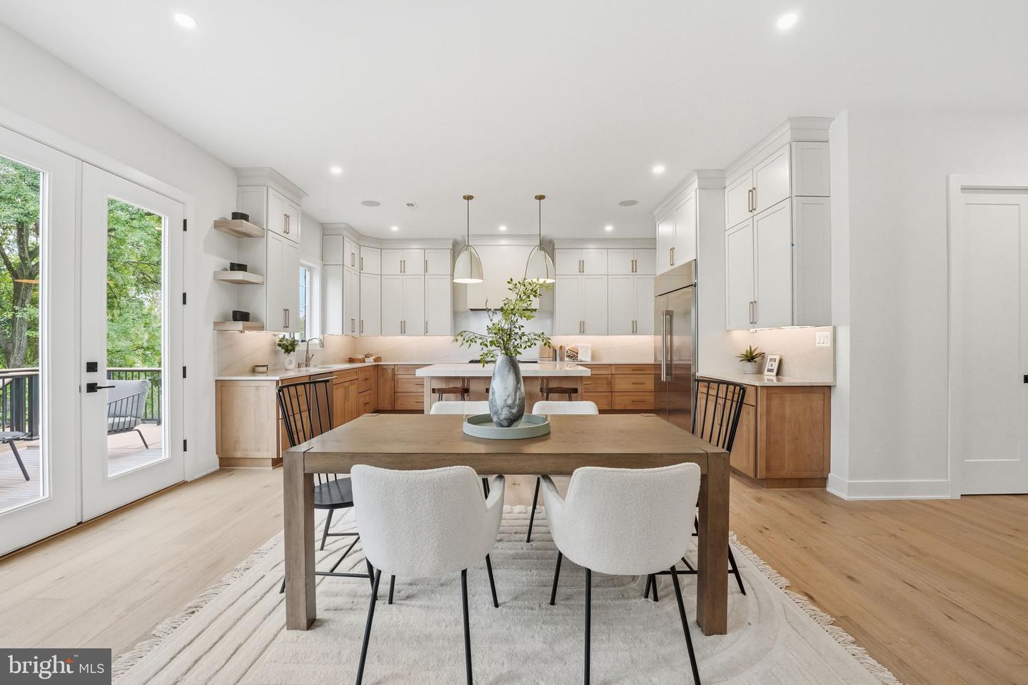 1945 LEONARD RD, FALLS CHURCH, Virginia 22043, 6 Bedrooms Bedrooms, ,6 BathroomsBathrooms,Residential,For sale,1945 LEONARD RD,VAFX2269374 MLS # VAFX2269374