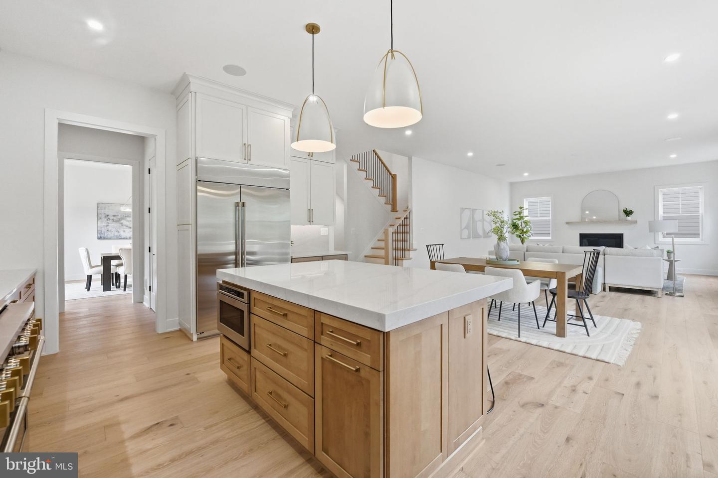 1945 LEONARD RD, FALLS CHURCH, Virginia 22043, 6 Bedrooms Bedrooms, ,6 BathroomsBathrooms,Residential,For sale,1945 LEONARD RD,VAFX2269374 MLS # VAFX2269374
