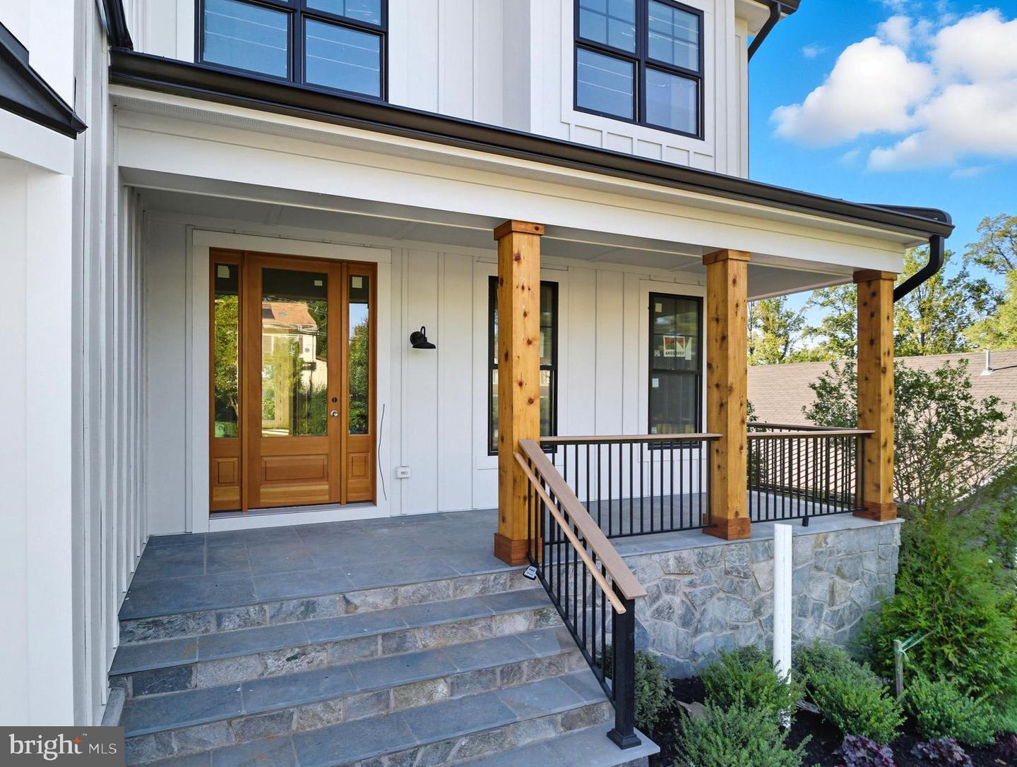 1945 LEONARD RD, FALLS CHURCH, Virginia 22043, 6 Bedrooms Bedrooms, ,6 BathroomsBathrooms,Residential,For sale,1945 LEONARD RD,VAFX2269374 MLS # VAFX2269374