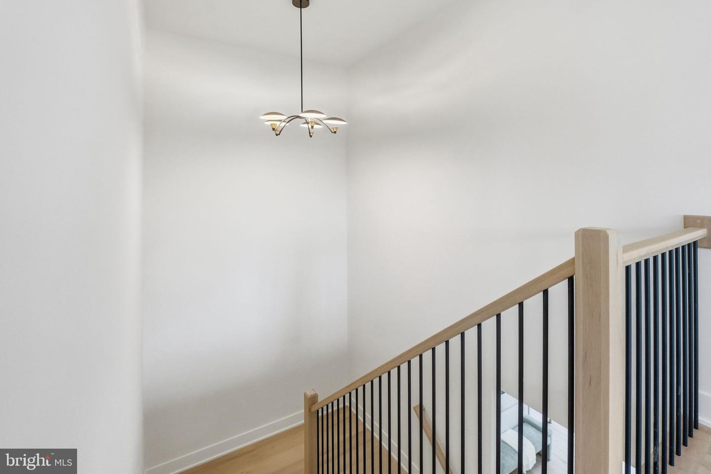 1945 LEONARD RD, FALLS CHURCH, Virginia 22043, 6 Bedrooms Bedrooms, ,6 BathroomsBathrooms,Residential,For sale,1945 LEONARD RD,VAFX2269374 MLS # VAFX2269374