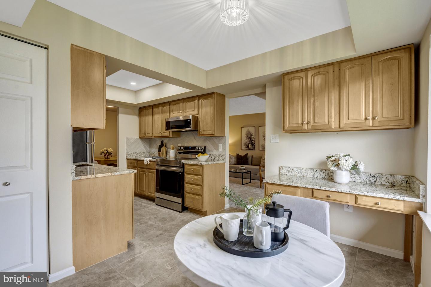 10208 BUSHMAN DR, OAKTON, Virginia 22124, 1 Bedroom Bedrooms, ,1 BathroomBathrooms,Residential,For sale,10208 BUSHMAN DR,VAFX2269862 MLS # VAFX2269862