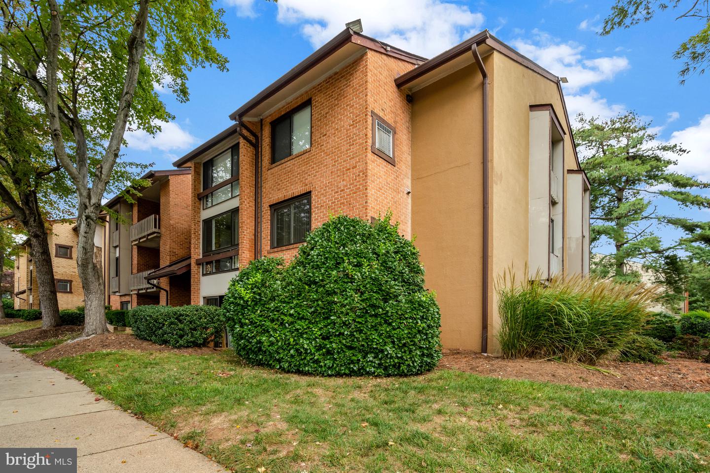 10208 BUSHMAN DR, OAKTON, Virginia 22124, 1 Bedroom Bedrooms, ,1 BathroomBathrooms,Residential,For sale,10208 BUSHMAN DR,VAFX2269862 MLS # VAFX2269862