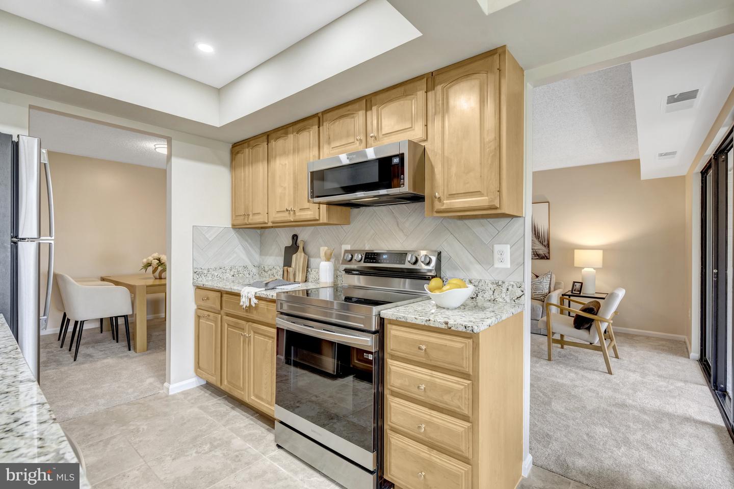 10208 BUSHMAN DR, OAKTON, Virginia 22124, 1 Bedroom Bedrooms, ,1 BathroomBathrooms,Residential,For sale,10208 BUSHMAN DR,VAFX2269862 MLS # VAFX2269862