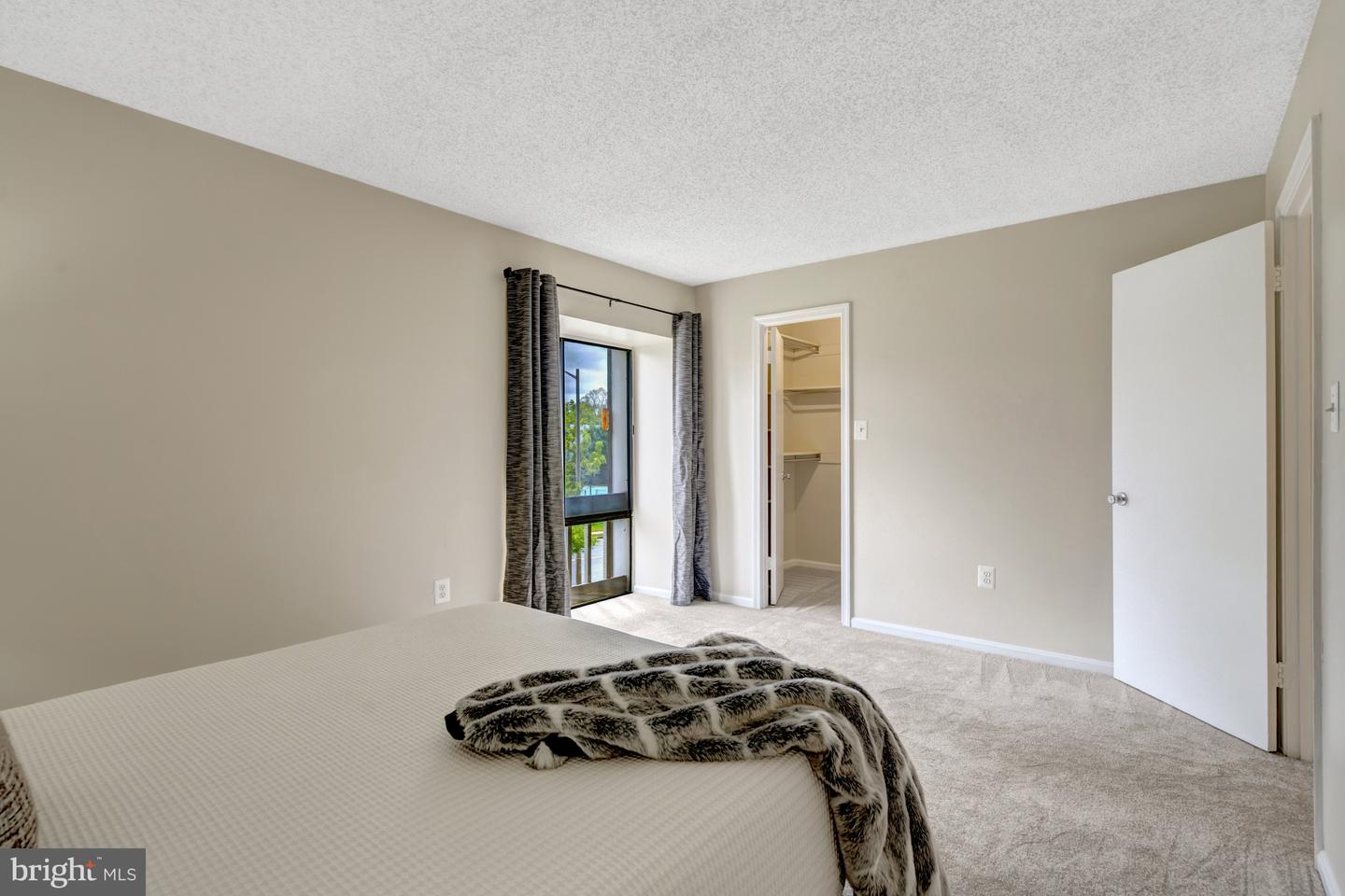 10208 BUSHMAN DR, OAKTON, Virginia 22124, 1 Bedroom Bedrooms, ,1 BathroomBathrooms,Residential,For sale,10208 BUSHMAN DR,VAFX2269862 MLS # VAFX2269862