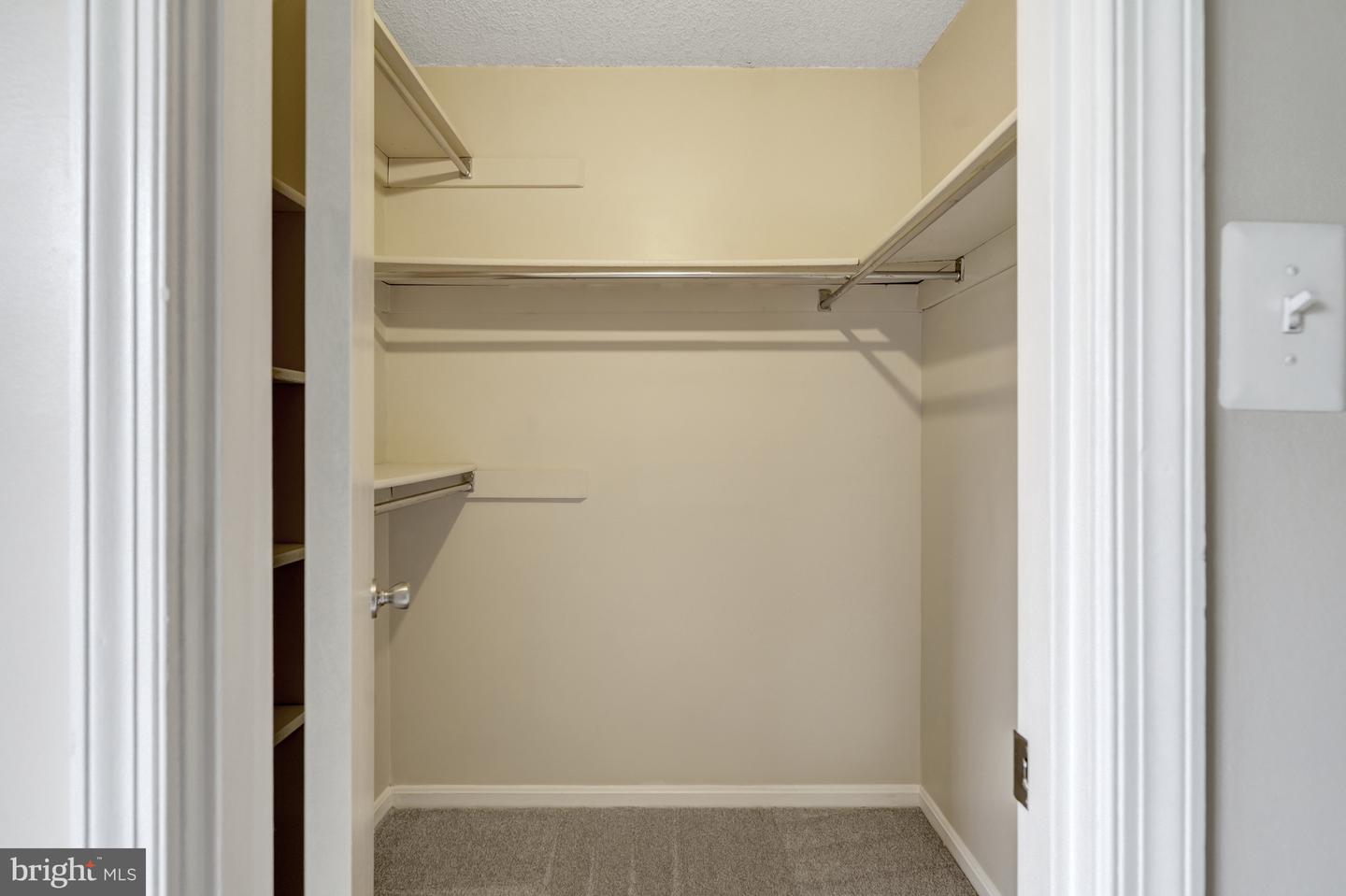 10208 BUSHMAN DR, OAKTON, Virginia 22124, 1 Bedroom Bedrooms, ,1 BathroomBathrooms,Residential,For sale,10208 BUSHMAN DR,VAFX2269862 MLS # VAFX2269862
