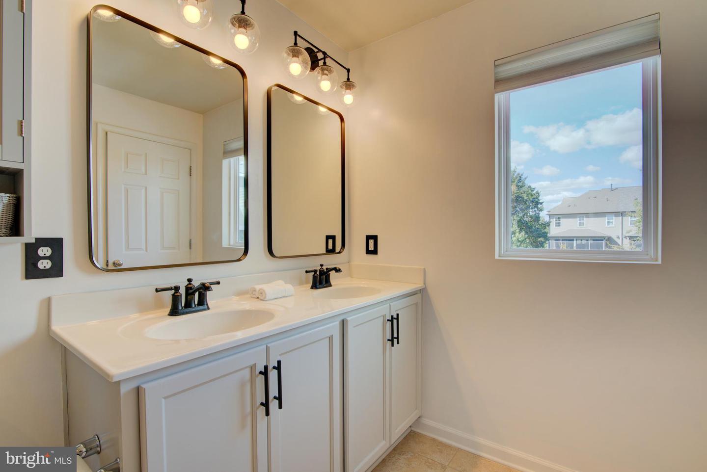 42287 JESSICA FARM TER, ASHBURN, Virginia 20148, 3 Bedrooms Bedrooms, ,3 BathroomsBathrooms,Residential,For sale,42287 JESSICA FARM TER,VALO2107876 MLS # VALO2107876