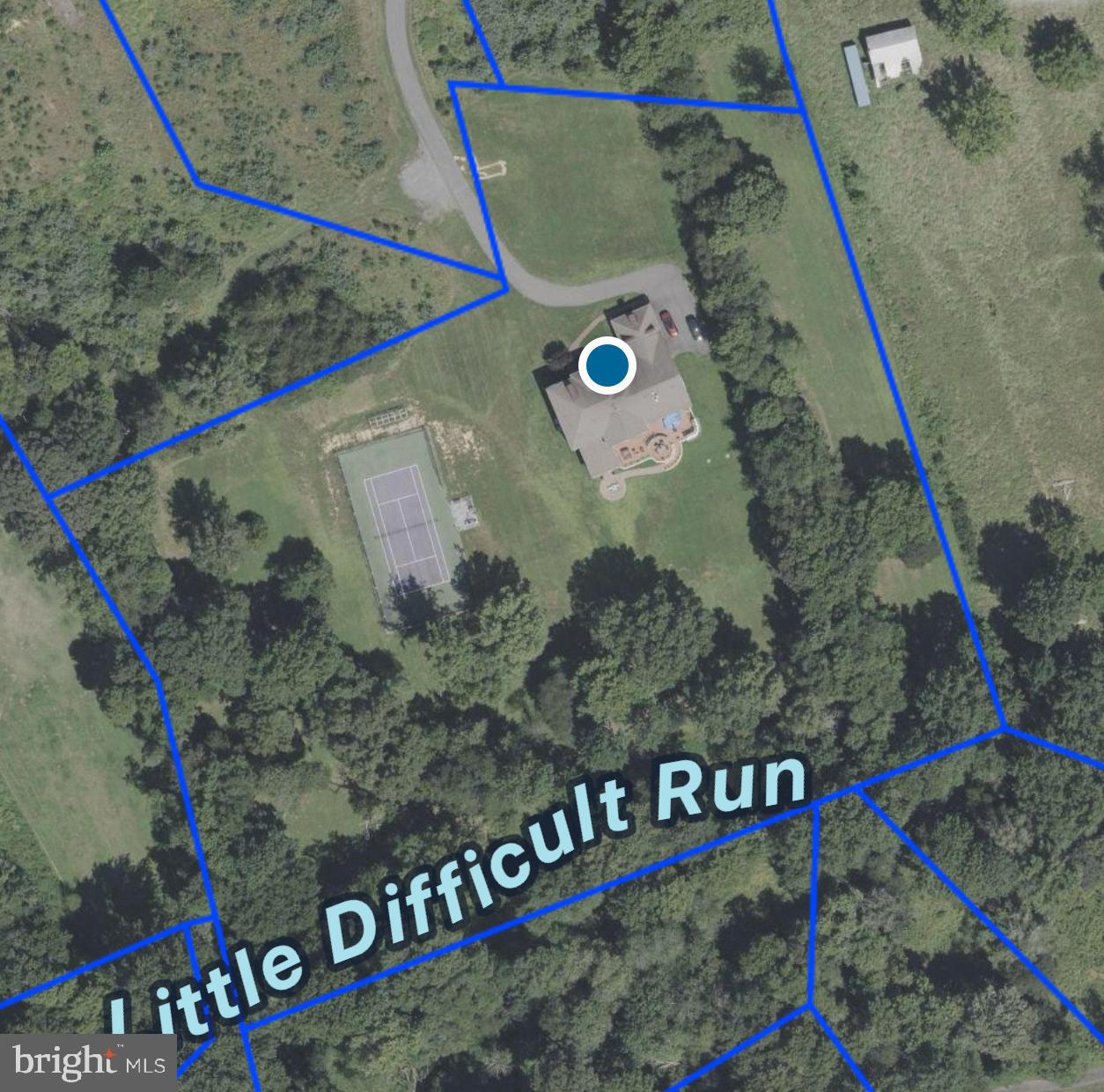 11561 STUART MILL RD, OAKTON, Virginia 22124, 5 Bedrooms Bedrooms, ,5 BathroomsBathrooms,Residential,For sale,11561 STUART MILL RD,VAFX2272610 MLS # VAFX2272610