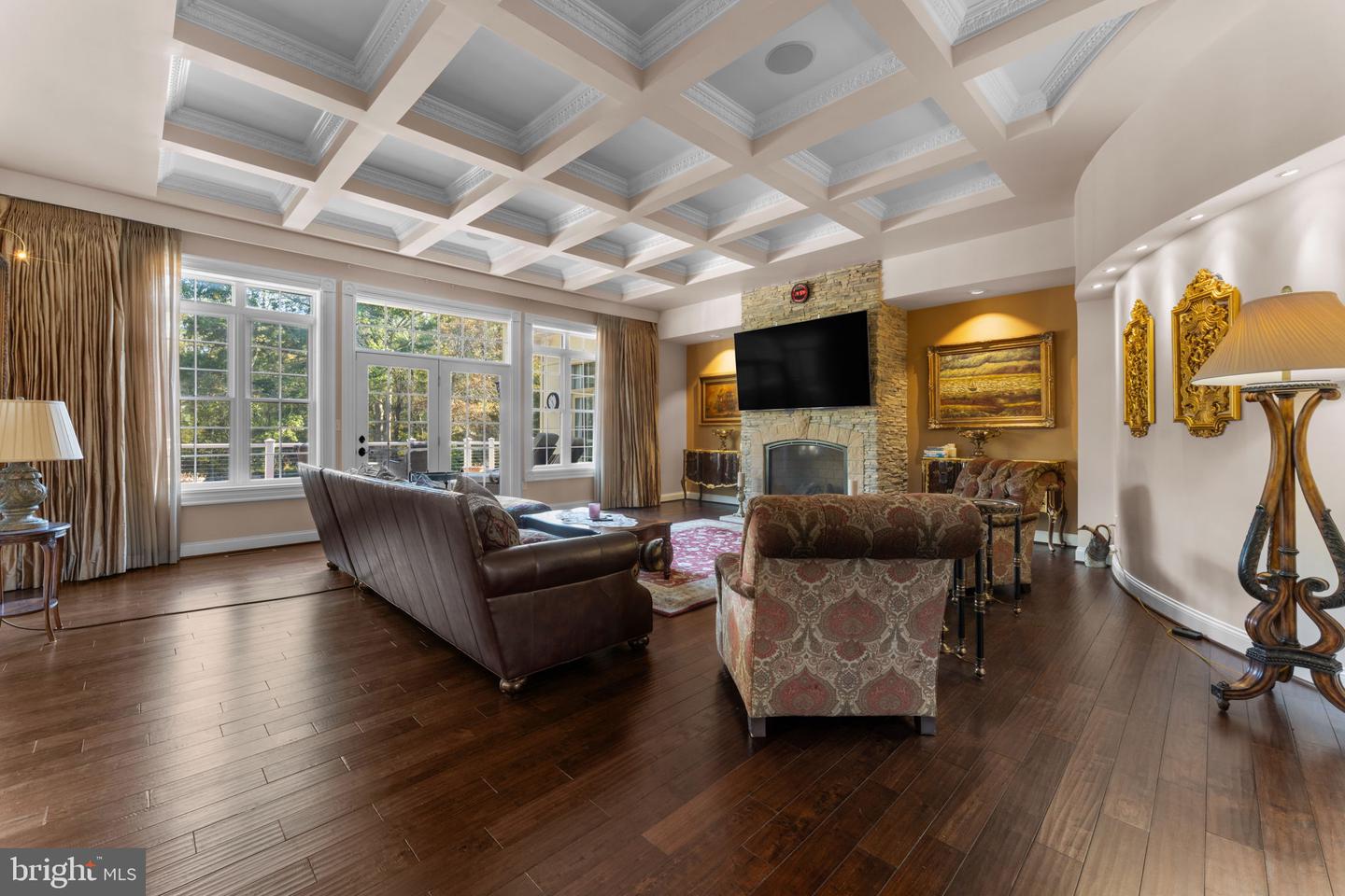 11561 STUART MILL RD, OAKTON, Virginia 22124, 5 Bedrooms Bedrooms, ,5 BathroomsBathrooms,Residential,For sale,11561 STUART MILL RD,VAFX2272610 MLS # VAFX2272610