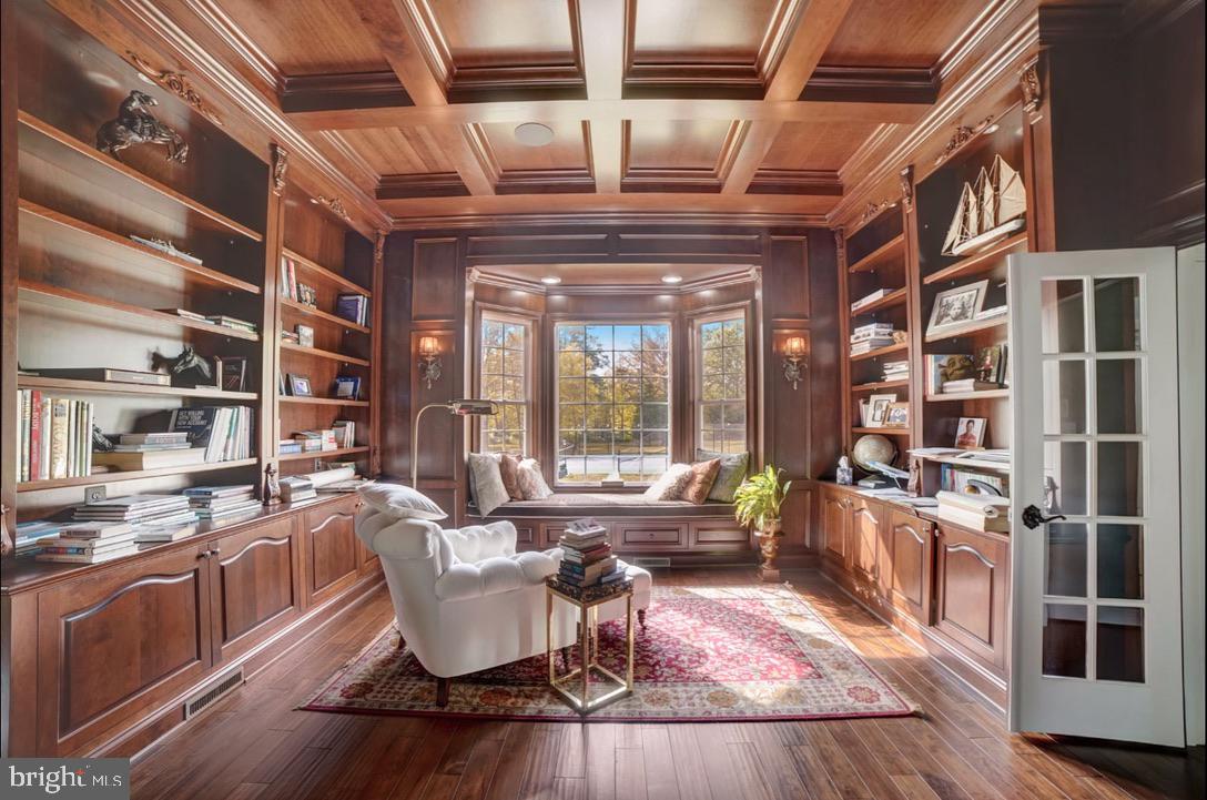 11561 STUART MILL RD, OAKTON, Virginia 22124, 5 Bedrooms Bedrooms, ,5 BathroomsBathrooms,Residential,For sale,11561 STUART MILL RD,VAFX2272610 MLS # VAFX2272610