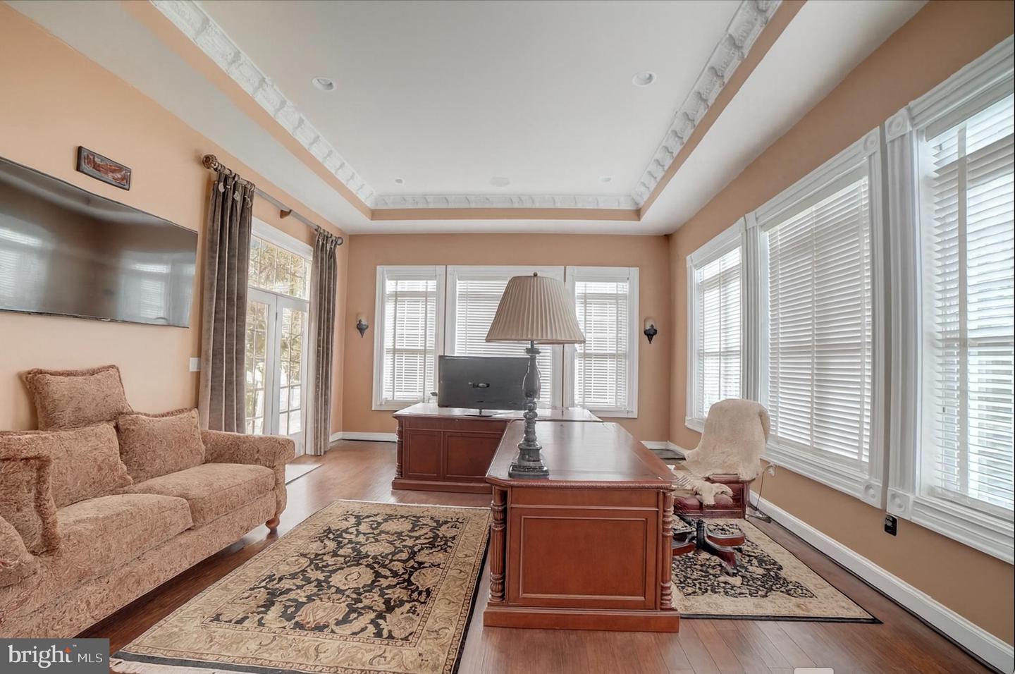 11561 STUART MILL RD, OAKTON, Virginia 22124, 5 Bedrooms Bedrooms, ,5 BathroomsBathrooms,Residential,For sale,11561 STUART MILL RD,VAFX2272610 MLS # VAFX2272610