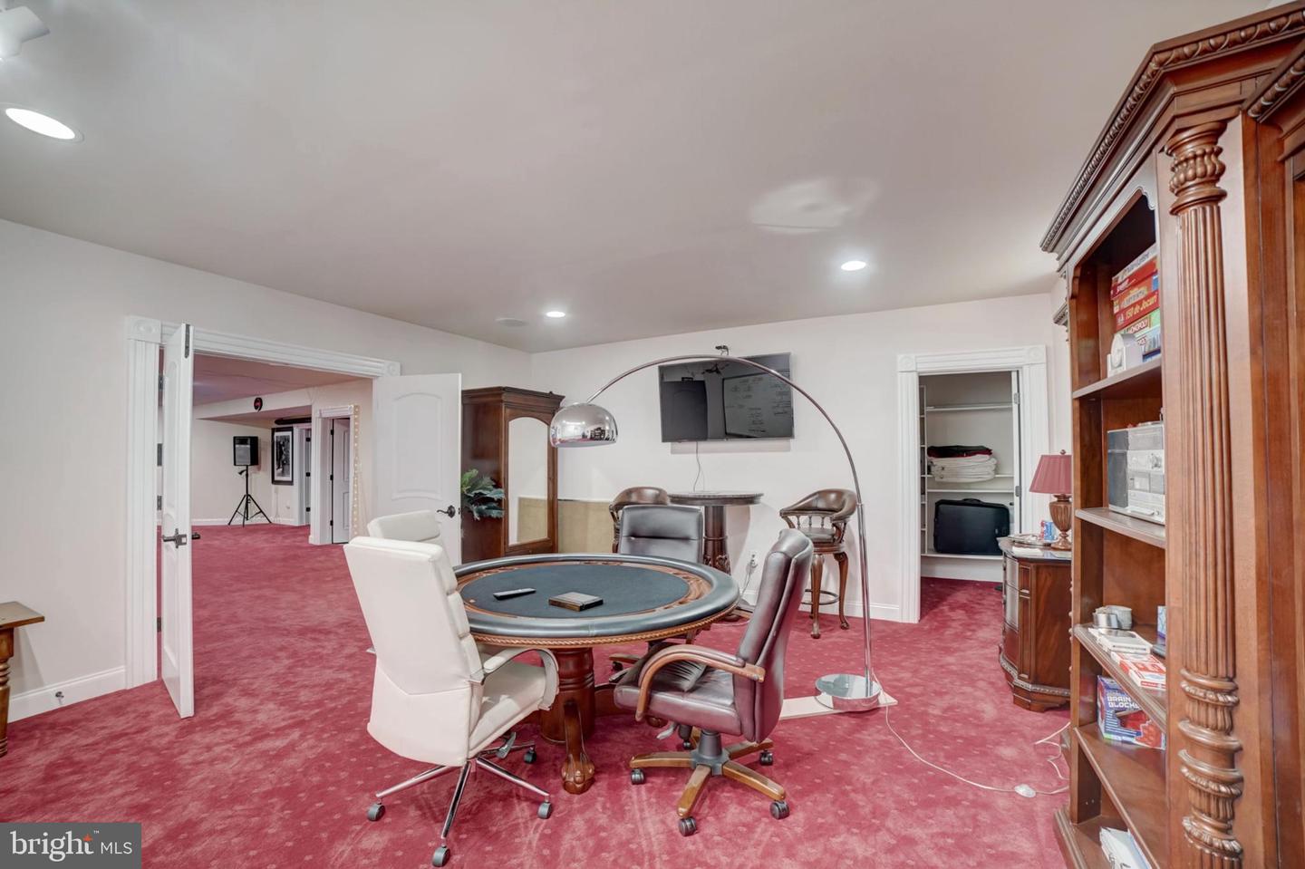 11561 STUART MILL RD, OAKTON, Virginia 22124, 5 Bedrooms Bedrooms, ,5 BathroomsBathrooms,Residential,For sale,11561 STUART MILL RD,VAFX2272610 MLS # VAFX2272610