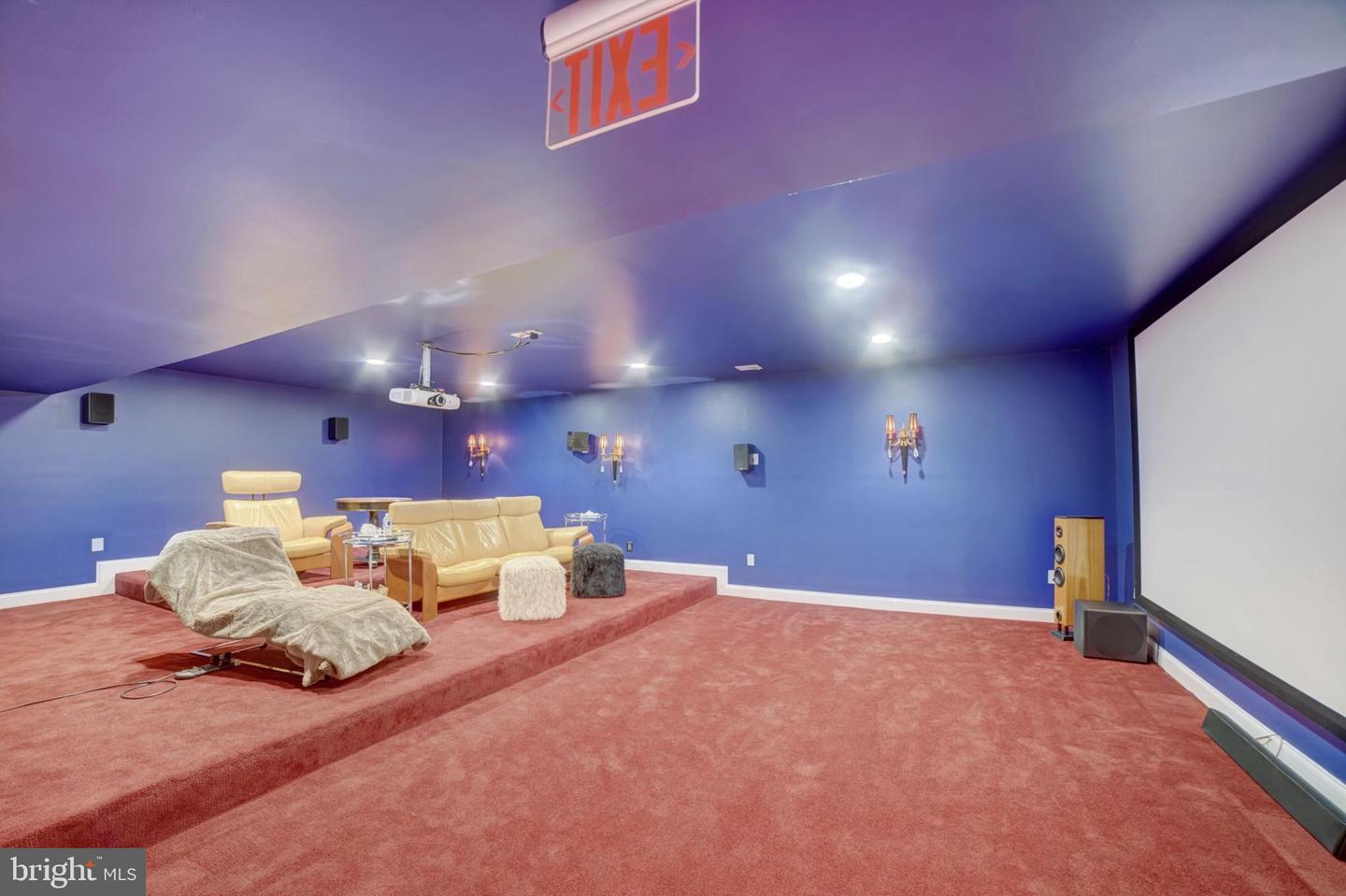 11561 STUART MILL RD, OAKTON, Virginia 22124, 5 Bedrooms Bedrooms, ,5 BathroomsBathrooms,Residential,For sale,11561 STUART MILL RD,VAFX2272610 MLS # VAFX2272610