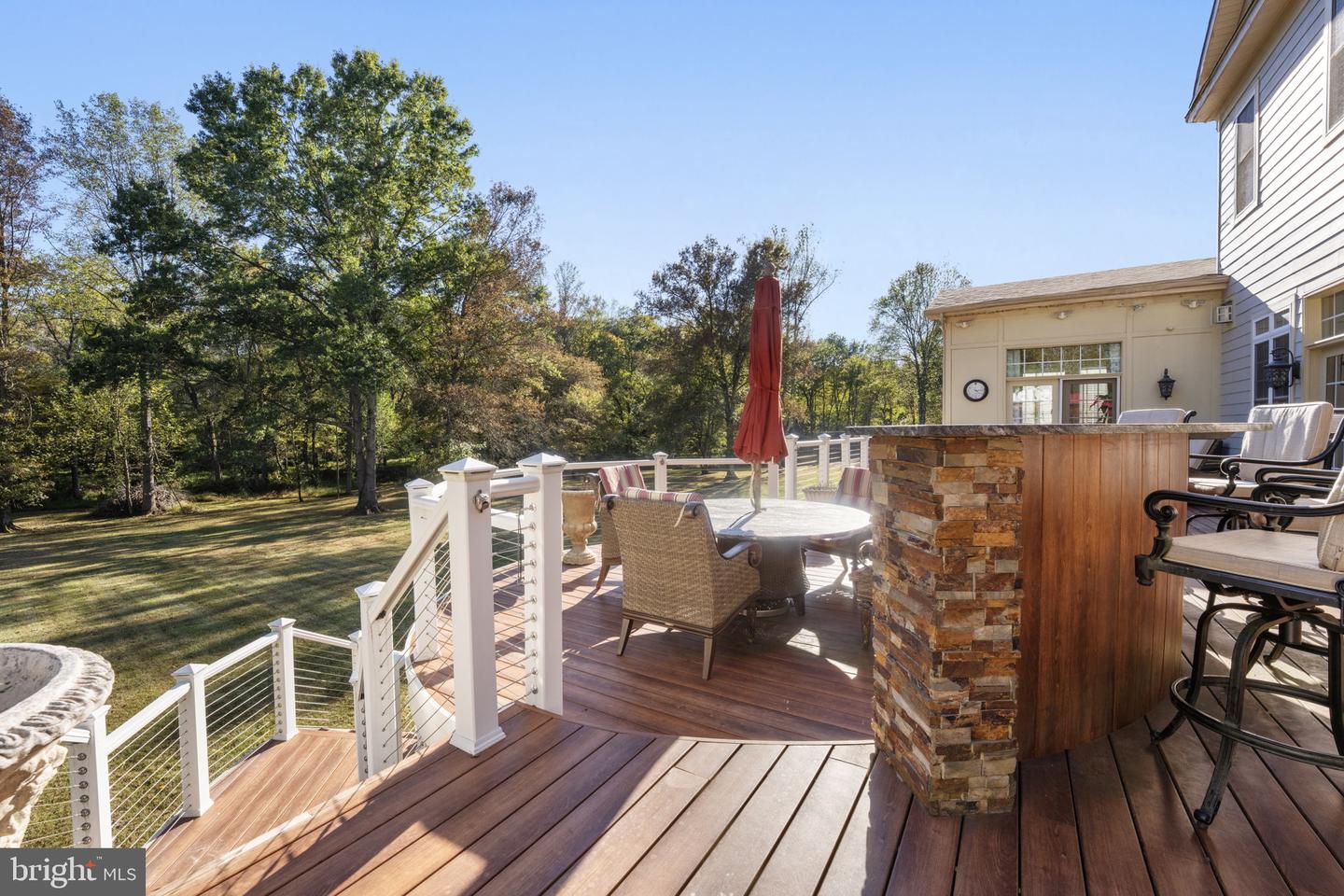 11561 STUART MILL RD, OAKTON, Virginia 22124, 5 Bedrooms Bedrooms, ,5 BathroomsBathrooms,Residential,For sale,11561 STUART MILL RD,VAFX2272610 MLS # VAFX2272610