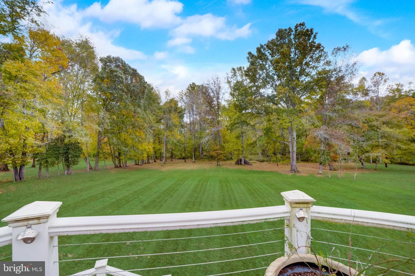 11561 STUART MILL RD, OAKTON, Virginia 22124, 5 Bedrooms Bedrooms, ,5 BathroomsBathrooms,Residential,For sale,11561 STUART MILL RD,VAFX2272610 MLS # VAFX2272610