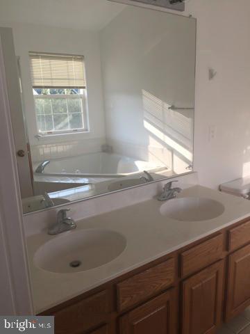 6565 KELSEY POINT CIR, ALEXANDRIA, Virginia 22315, 3 Bedrooms Bedrooms, ,2 BathroomsBathrooms,Residential,For sale,6565 KELSEY POINT CIR,VAFX2272704 MLS # VAFX2272704