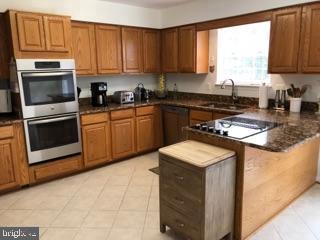 6565 KELSEY POINT CIR, ALEXANDRIA, Virginia 22315, 3 Bedrooms Bedrooms, ,2 BathroomsBathrooms,Residential,For sale,6565 KELSEY POINT CIR,VAFX2272704 MLS # VAFX2272704