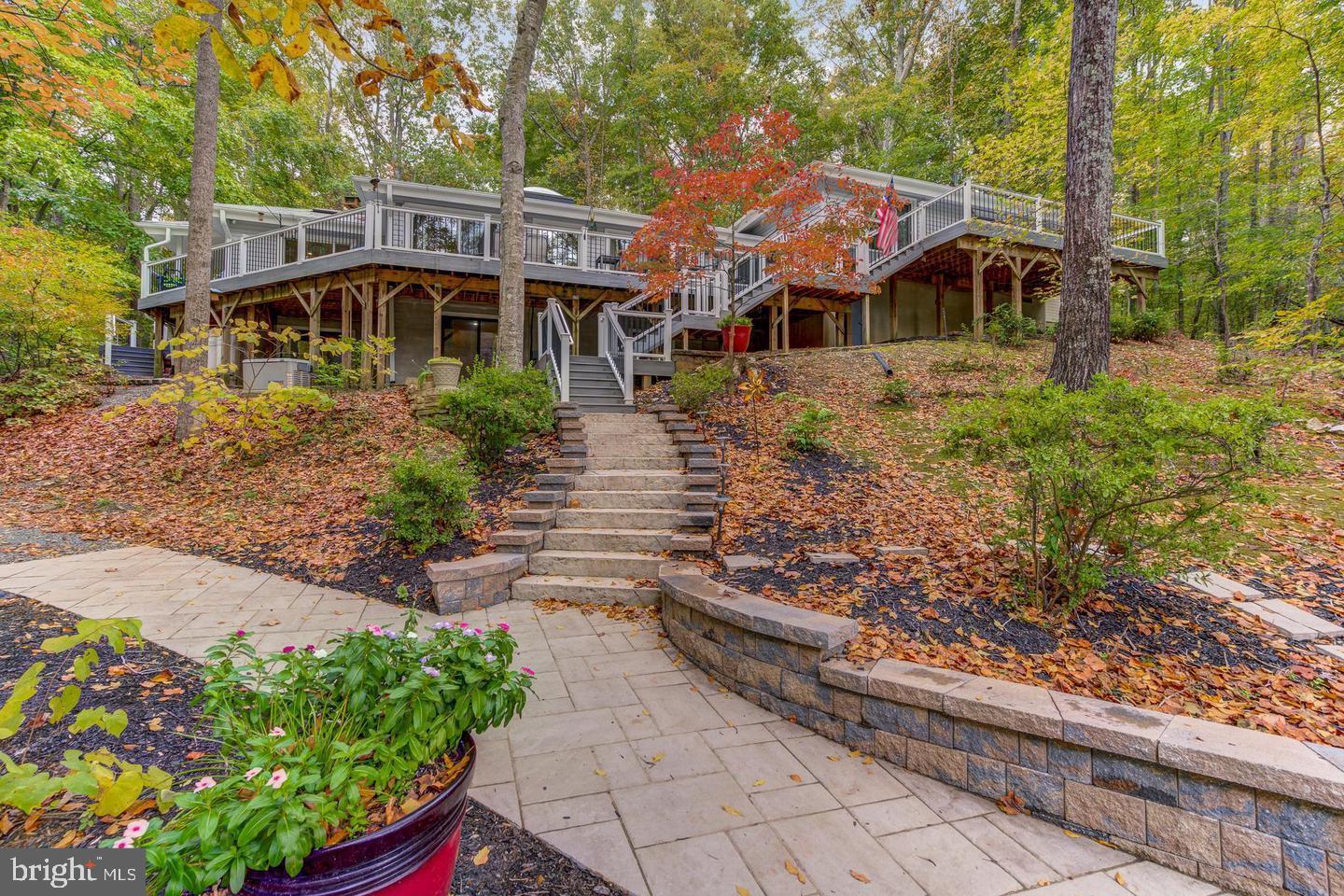 14814 CHILDS COVE DR, SPOTSYLVANIA, Virginia 22551, 4 Bedrooms Bedrooms, 16 Rooms Rooms,3 BathroomsBathrooms,Residential,For sale,14814 CHILDS COVE DR,VASP2036702 MLS # VASP2036702