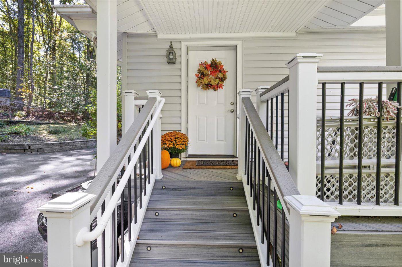 14814 CHILDS COVE DR, SPOTSYLVANIA, Virginia 22551, 4 Bedrooms Bedrooms, 16 Rooms Rooms,3 BathroomsBathrooms,Residential,For sale,14814 CHILDS COVE DR,VASP2036702 MLS # VASP2036702