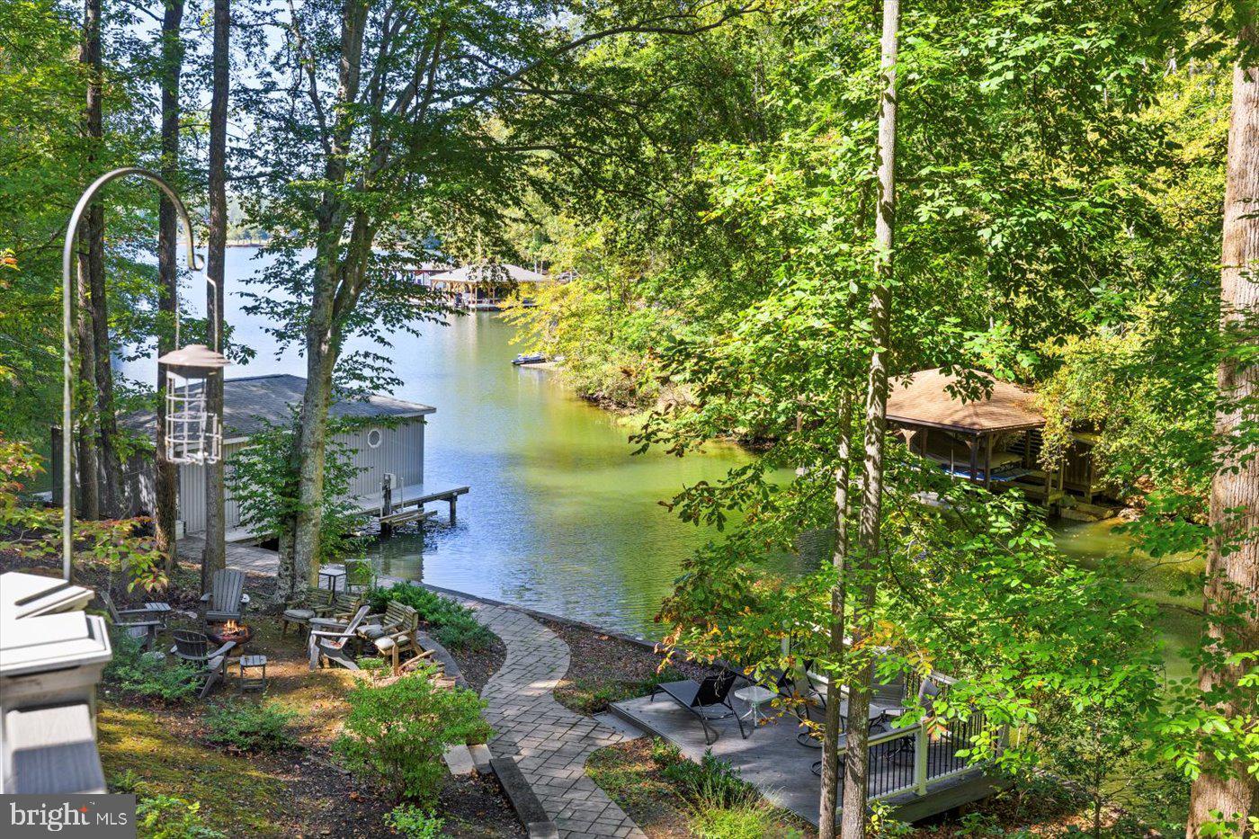 14814 CHILDS COVE DR, SPOTSYLVANIA, Virginia 22551, 4 Bedrooms Bedrooms, 16 Rooms Rooms,3 BathroomsBathrooms,Residential,For sale,14814 CHILDS COVE DR,VASP2036702 MLS # VASP2036702