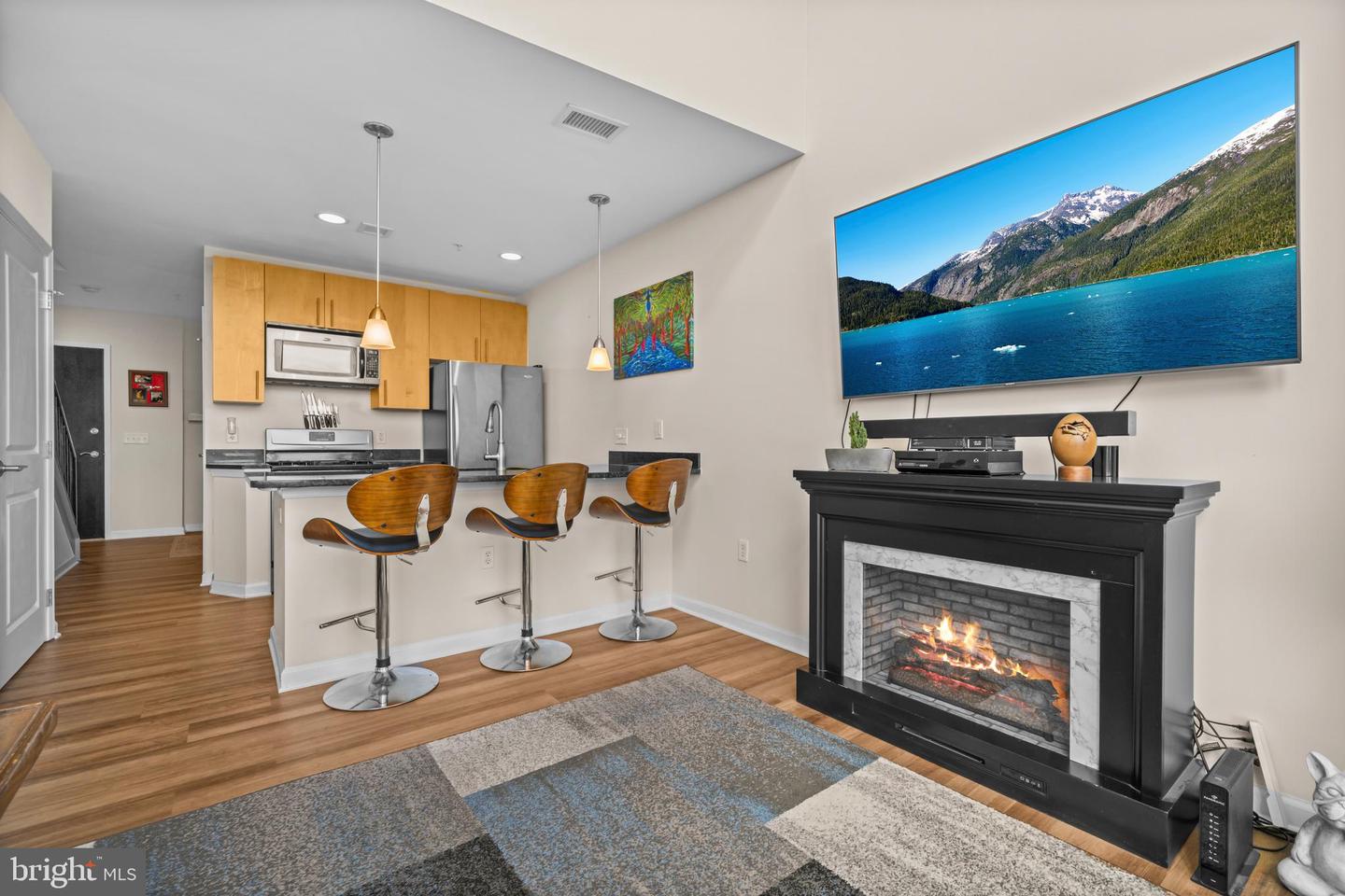 444 W BROAD ST #617, FALLS CHURCH, Virginia 22046, 1 Bedroom Bedrooms, ,1 BathroomBathrooms,Residential,For sale,444 W BROAD ST #617,VAFA2003340 MLS # VAFA2003340