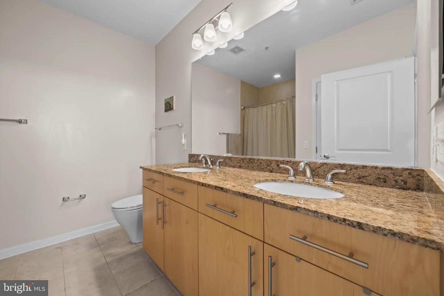 444 W BROAD ST #617, FALLS CHURCH, Virginia 22046, 1 Bedroom Bedrooms, ,1 BathroomBathrooms,Residential,For sale,444 W BROAD ST #617,VAFA2003340 MLS # VAFA2003340