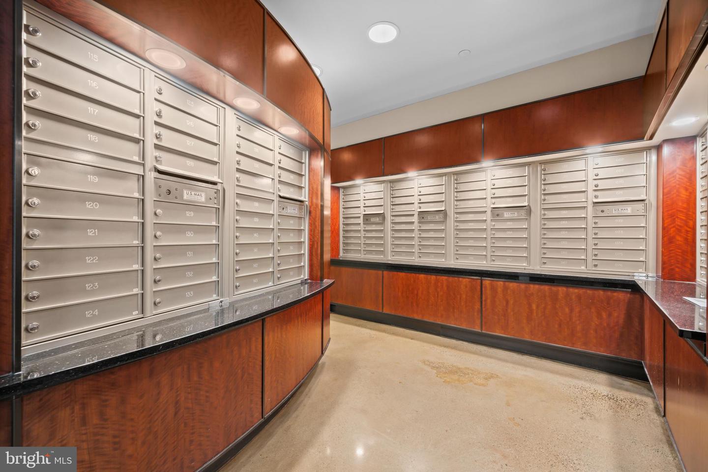 444 W BROAD ST #617, FALLS CHURCH, Virginia 22046, 1 Bedroom Bedrooms, ,1 BathroomBathrooms,Residential,For sale,444 W BROAD ST #617,VAFA2003340 MLS # VAFA2003340