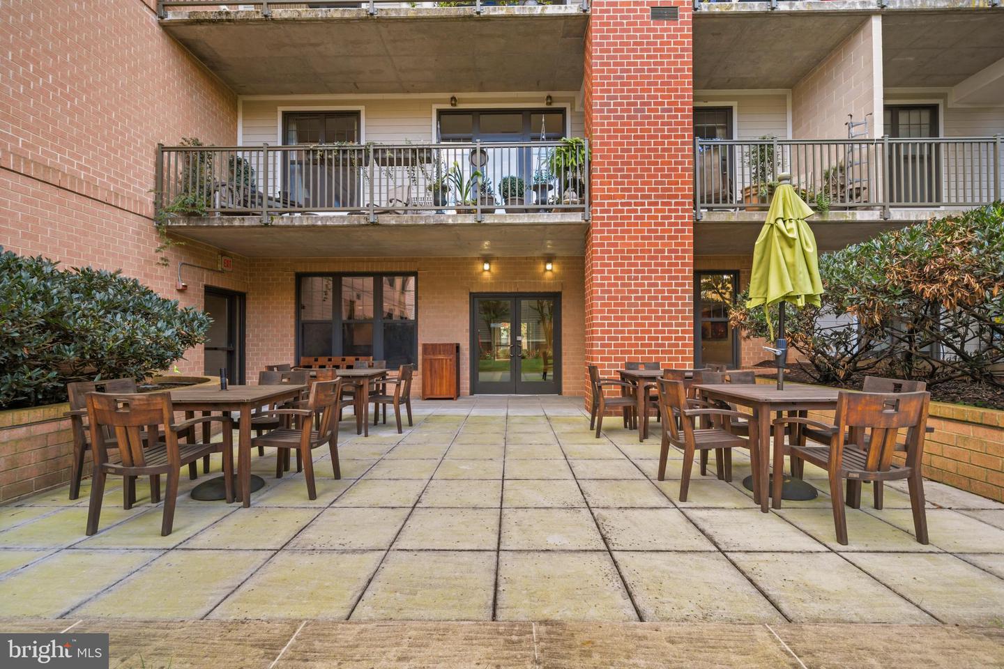 444 W BROAD ST #617, FALLS CHURCH, Virginia 22046, 1 Bedroom Bedrooms, ,1 BathroomBathrooms,Residential,For sale,444 W BROAD ST #617,VAFA2003340 MLS # VAFA2003340