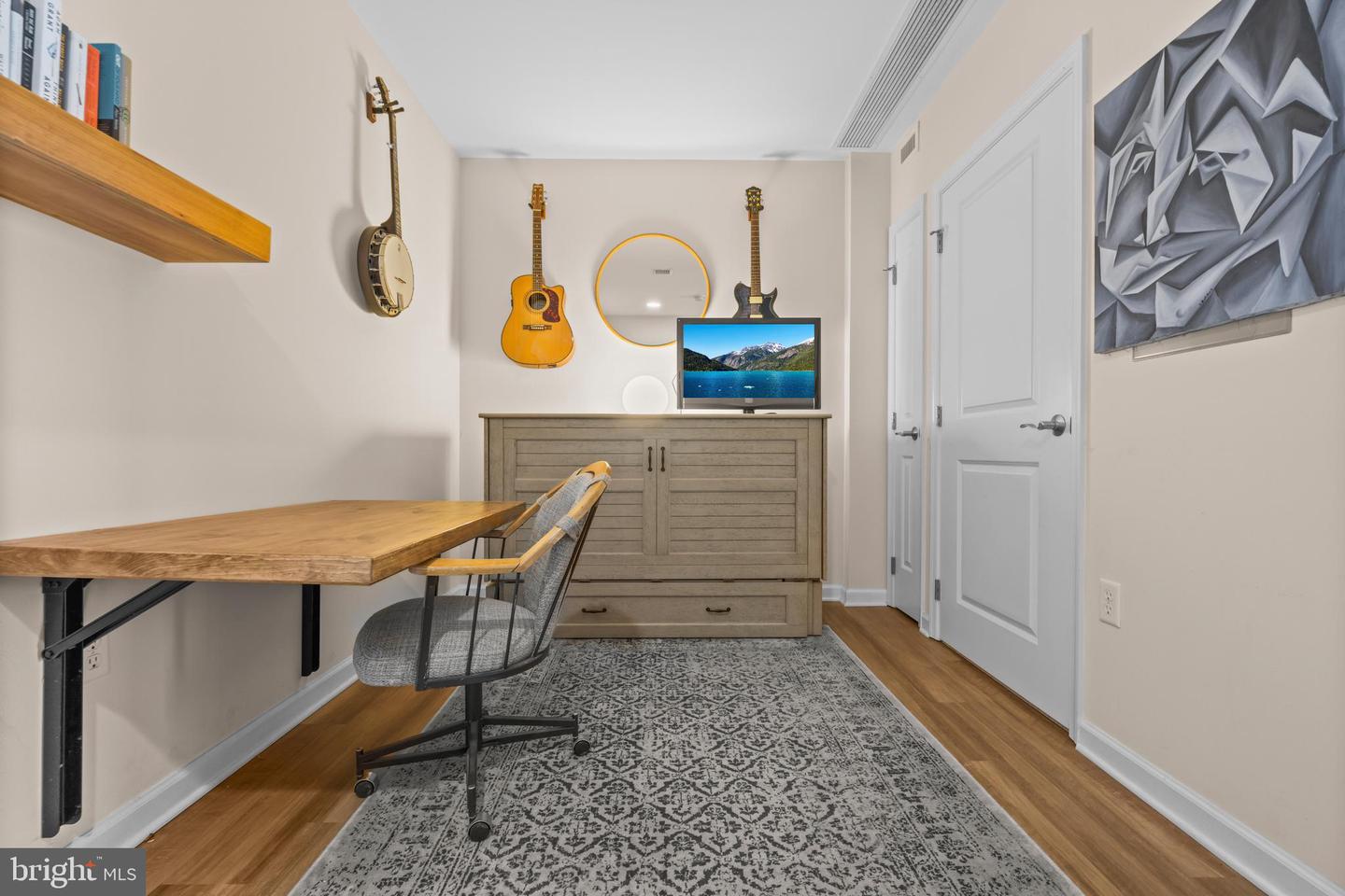 444 W BROAD ST #617, FALLS CHURCH, Virginia 22046, 1 Bedroom Bedrooms, ,1 BathroomBathrooms,Residential,For sale,444 W BROAD ST #617,VAFA2003340 MLS # VAFA2003340