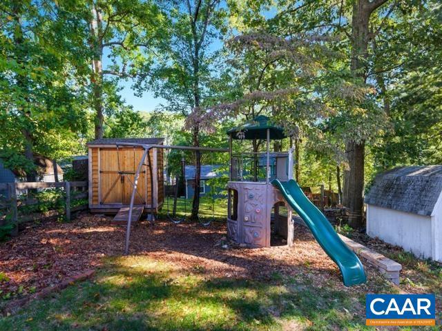 611 SHAMROCK RD, CHARLOTTESVILLE, Virginia 22903, 5 Bedrooms Bedrooms, ,2 BathroomsBathrooms,Residential,For sale,611 SHAMROCK RD,669824 MLS # 669824