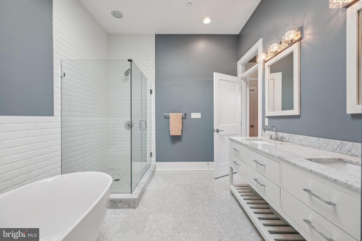 1316 SHEPHERD ST NW #4, WASHINGTON, District Of Columbia 20011, 3 Bedrooms Bedrooms, ,2 BathroomsBathrooms,Residential,For sale,1316 SHEPHERD ST NW #4,DCDC2226358 MLS # DCDC2226358