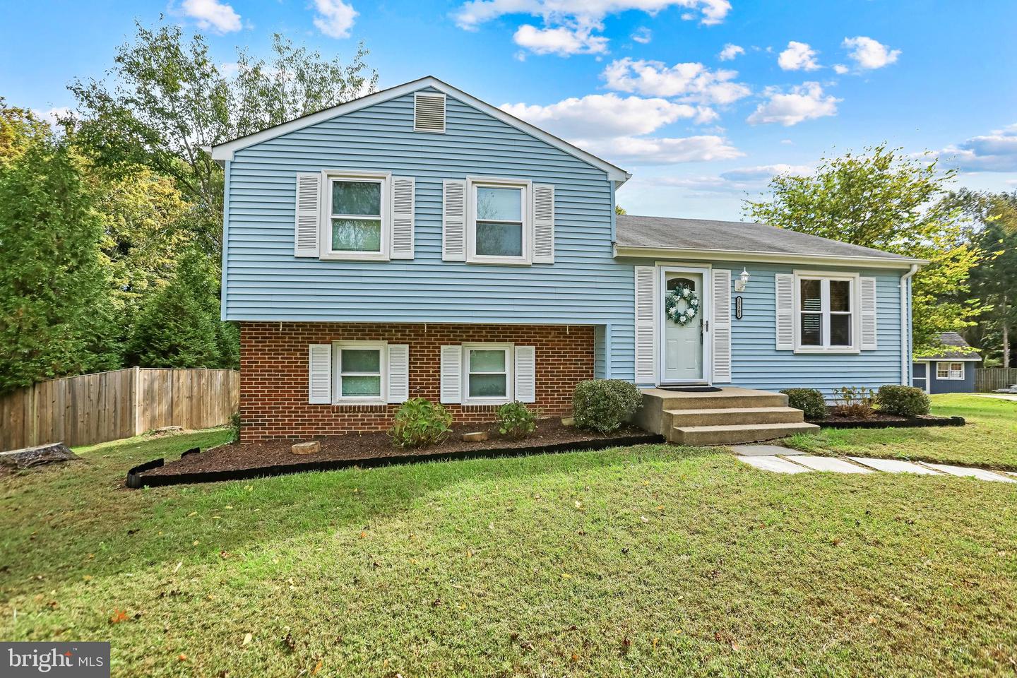 15303 WHISPERING GLEN CT, CENTREVILLE, Virginia 20120, 3 Bedrooms Bedrooms, ,1 BathroomBathrooms,Residential,For sale,15303 WHISPERING GLEN CT,VAFX2273990 MLS # VAFX2273990