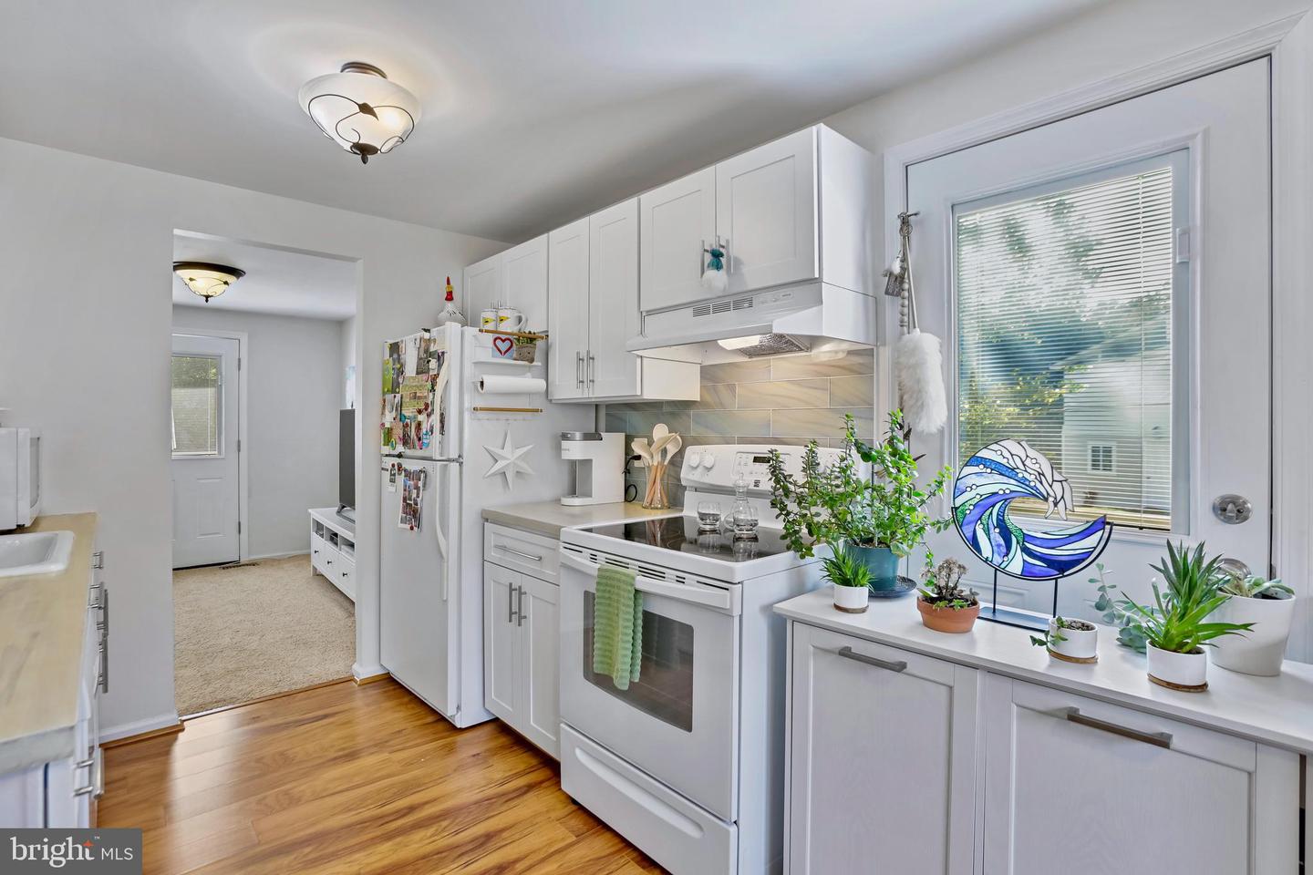 15303 WHISPERING GLEN CT, CENTREVILLE, Virginia 20120, 3 Bedrooms Bedrooms, ,1 BathroomBathrooms,Residential,For sale,15303 WHISPERING GLEN CT,VAFX2273990 MLS # VAFX2273990