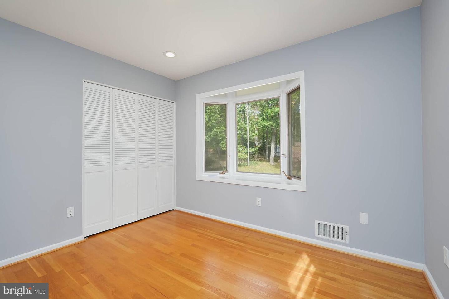 1107 DESALE ST SW, VIENNA, Virginia 22180, 4 Bedrooms Bedrooms, ,3 BathroomsBathrooms,Residential,For sale,1107 DESALE ST SW,VAFX2274064 MLS # VAFX2274064