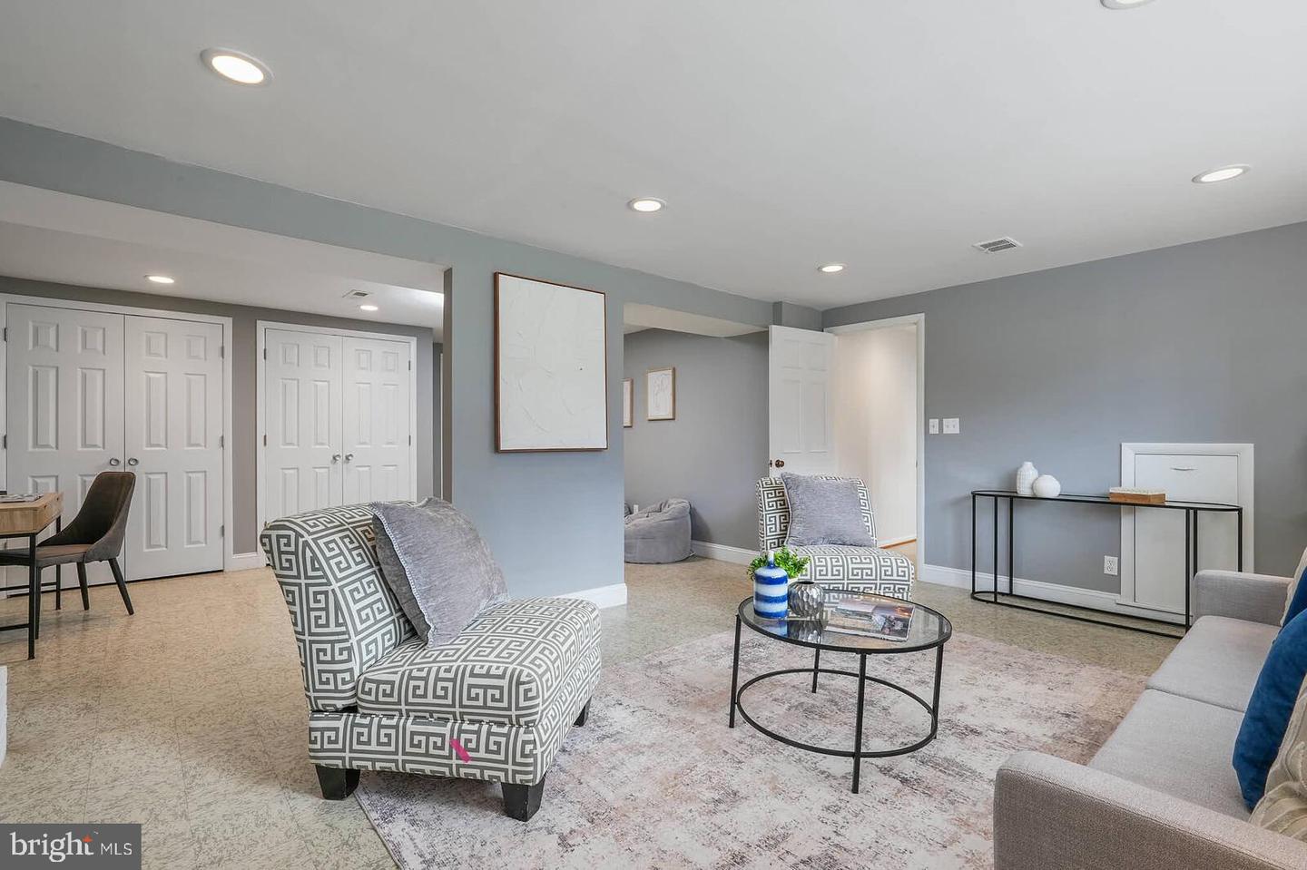 1107 DESALE ST SW, VIENNA, Virginia 22180, 4 Bedrooms Bedrooms, ,3 BathroomsBathrooms,Residential,For sale,1107 DESALE ST SW,VAFX2274064 MLS # VAFX2274064