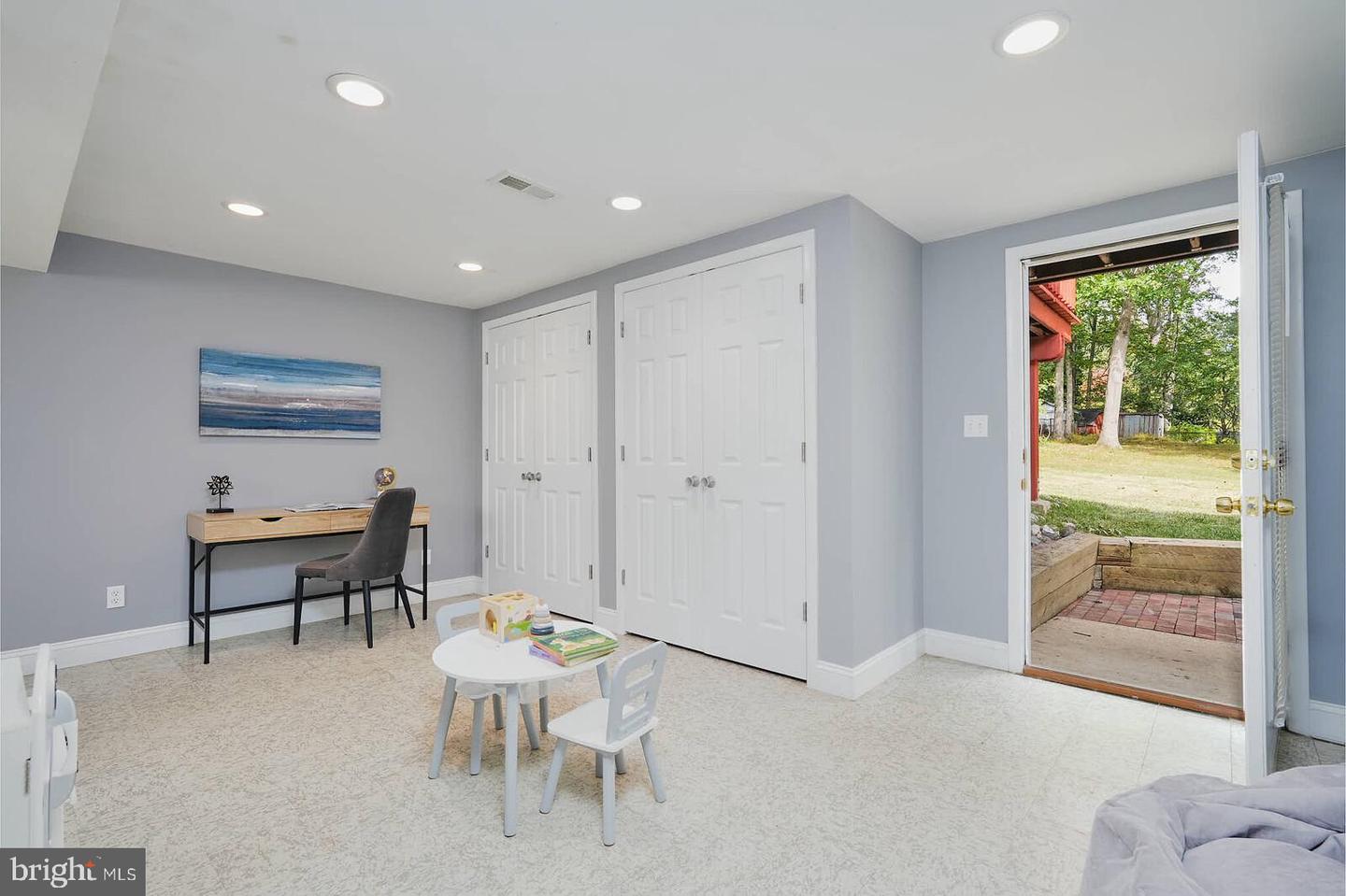 1107 DESALE ST SW, VIENNA, Virginia 22180, 4 Bedrooms Bedrooms, ,3 BathroomsBathrooms,Residential,For sale,1107 DESALE ST SW,VAFX2274064 MLS # VAFX2274064
