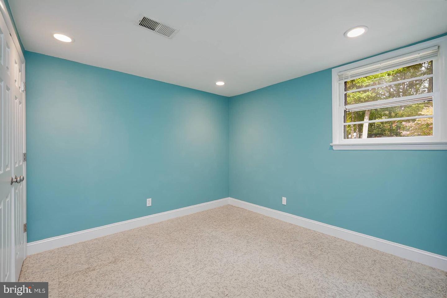 1107 DESALE ST SW, VIENNA, Virginia 22180, 4 Bedrooms Bedrooms, ,3 BathroomsBathrooms,Residential,For sale,1107 DESALE ST SW,VAFX2274064 MLS # VAFX2274064