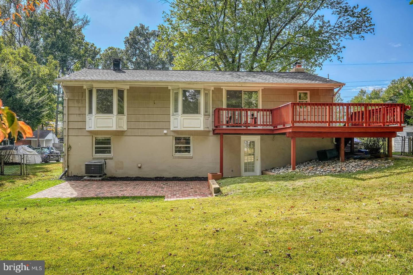 1107 DESALE ST SW, VIENNA, Virginia 22180, 4 Bedrooms Bedrooms, ,3 BathroomsBathrooms,Residential,For sale,1107 DESALE ST SW,VAFX2274064 MLS # VAFX2274064