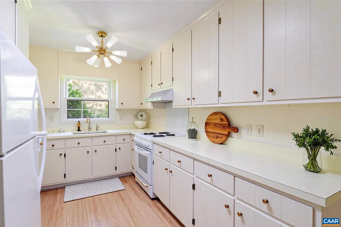 207 SURREY RD, CHARLOTTESVILLE, Virginia 22901, 3 Bedrooms Bedrooms, ,3 BathroomsBathrooms,Residential,For sale,207 SURREY RD,669951 MLS # 669951