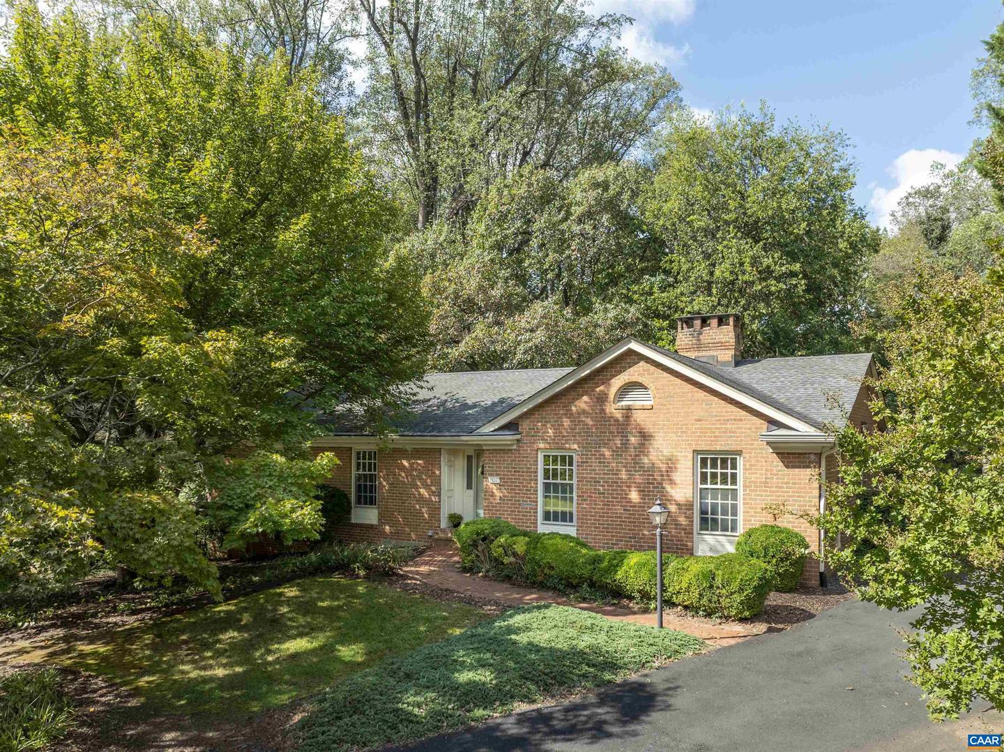 207 SURREY RD, CHARLOTTESVILLE, Virginia 22901, 3 Bedrooms Bedrooms, ,3 BathroomsBathrooms,Residential,For sale,207 SURREY RD,669951 MLS # 669951